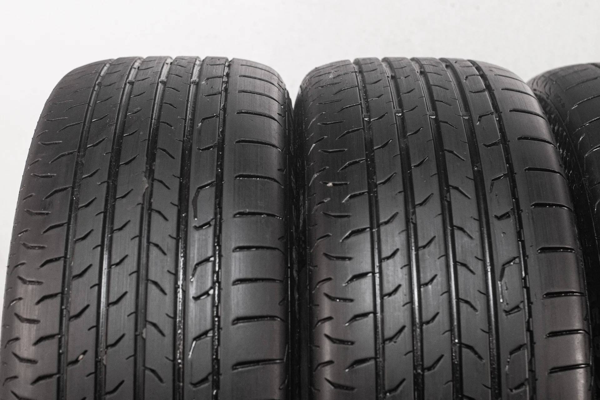 Continental MaxContact MC6 265/45 R21 108V - миниатюра 5