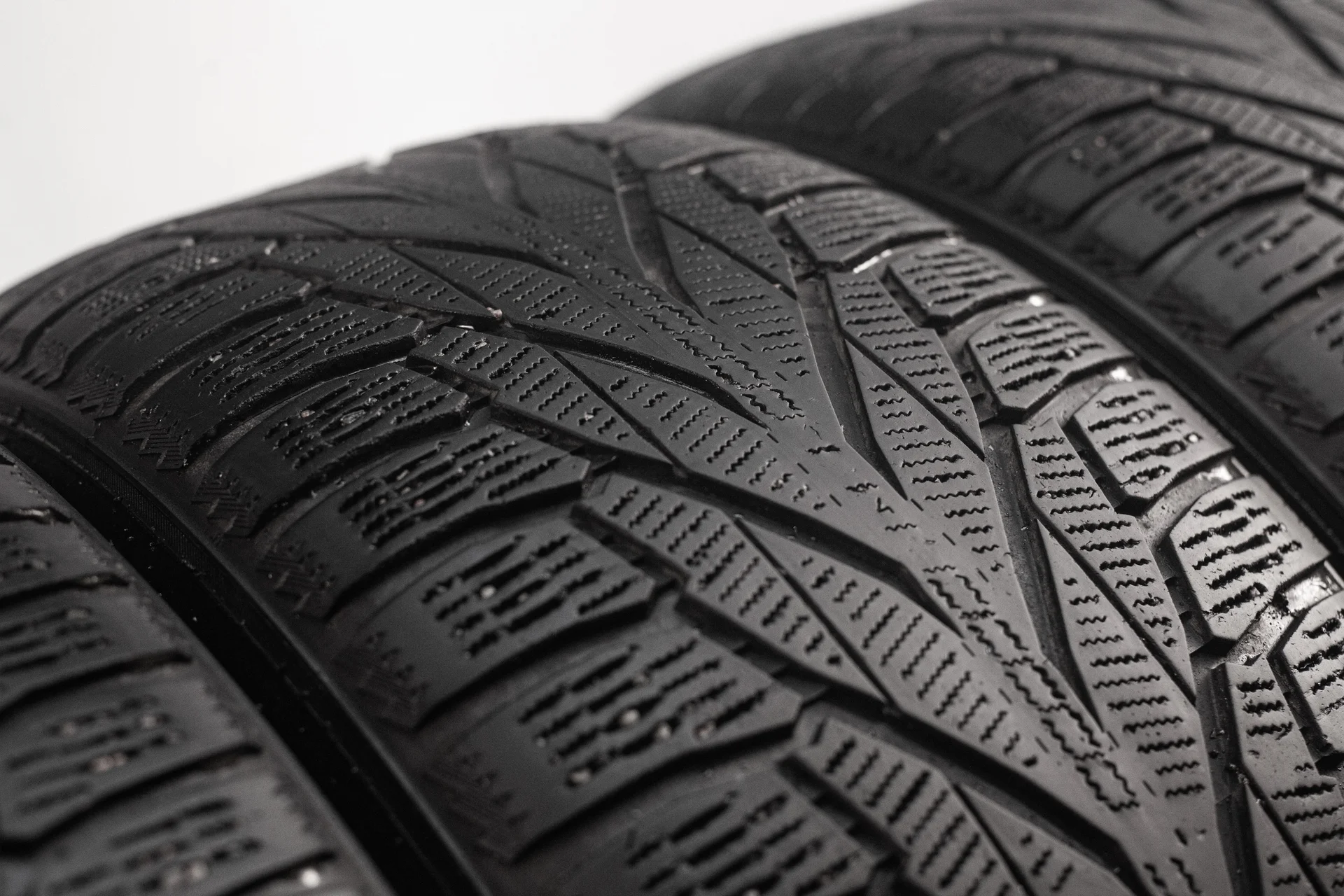 Nokian Hakkapeliitta R2 SUV 245/55 R19 107R XL - миниатюра 3