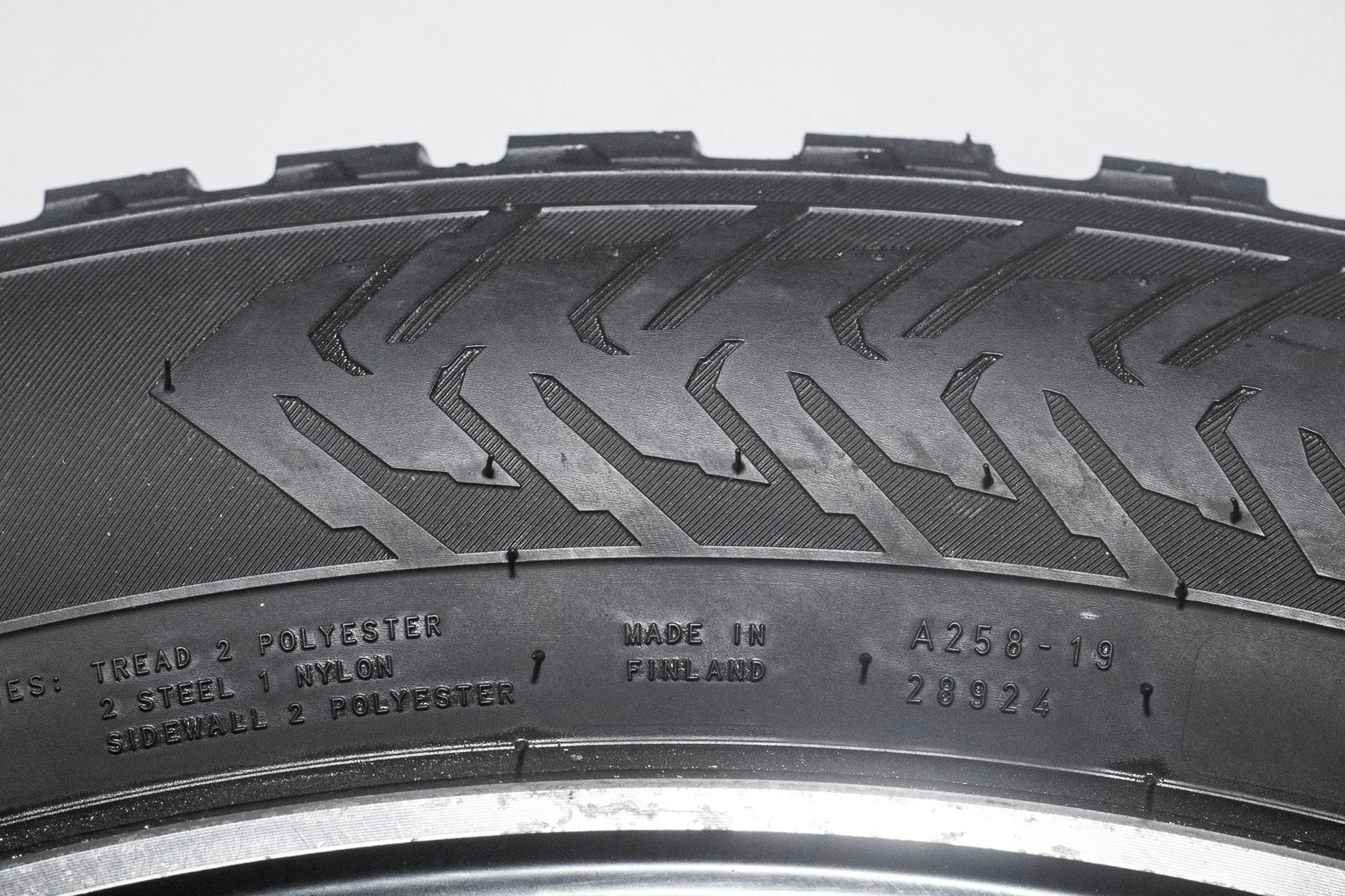 Nokian Hakkapeliitta 8 245/50 R18 104T - миниатюра 10