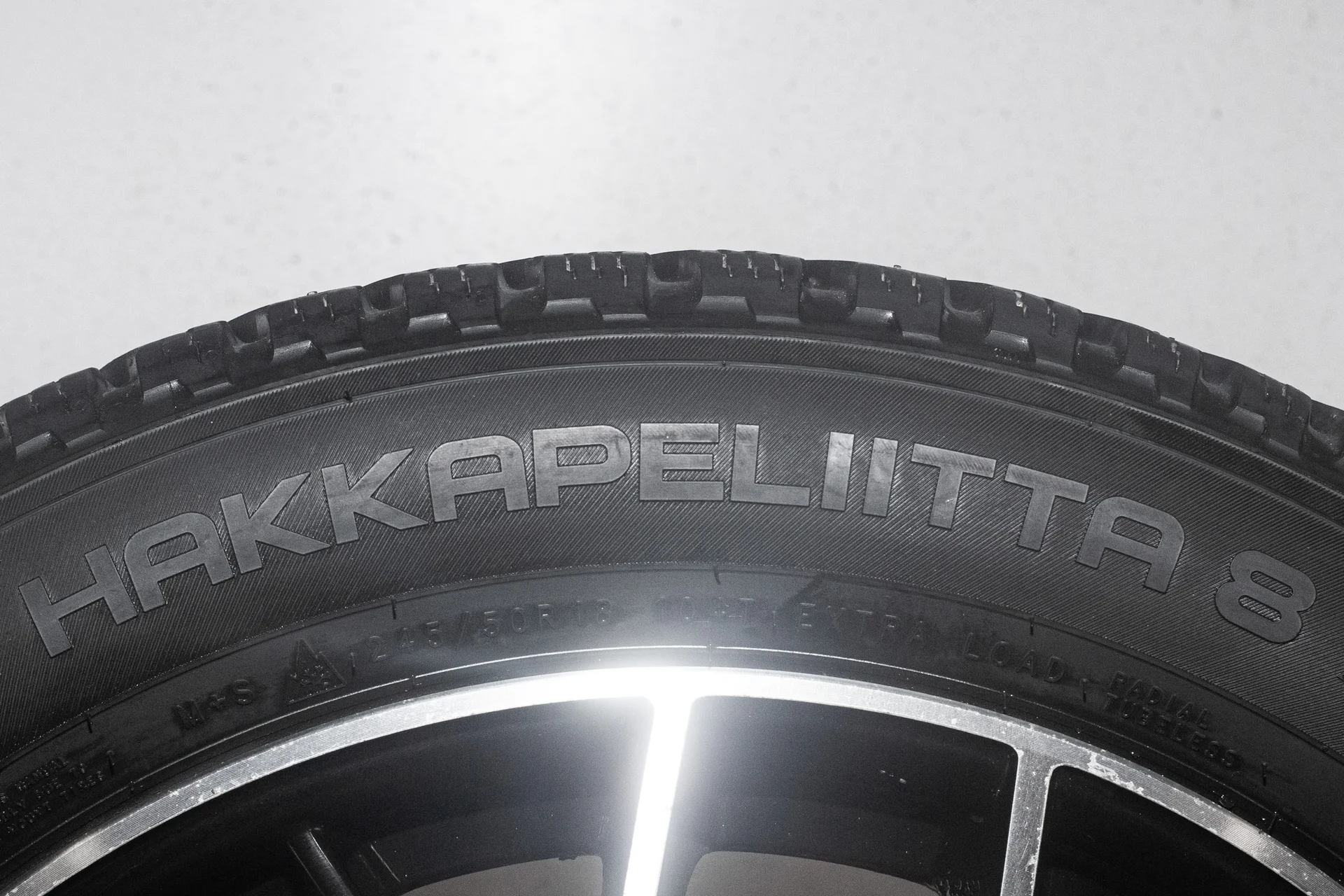 Nokian Hakkapeliitta 8 245/50 R18 104T - миниатюра 7
