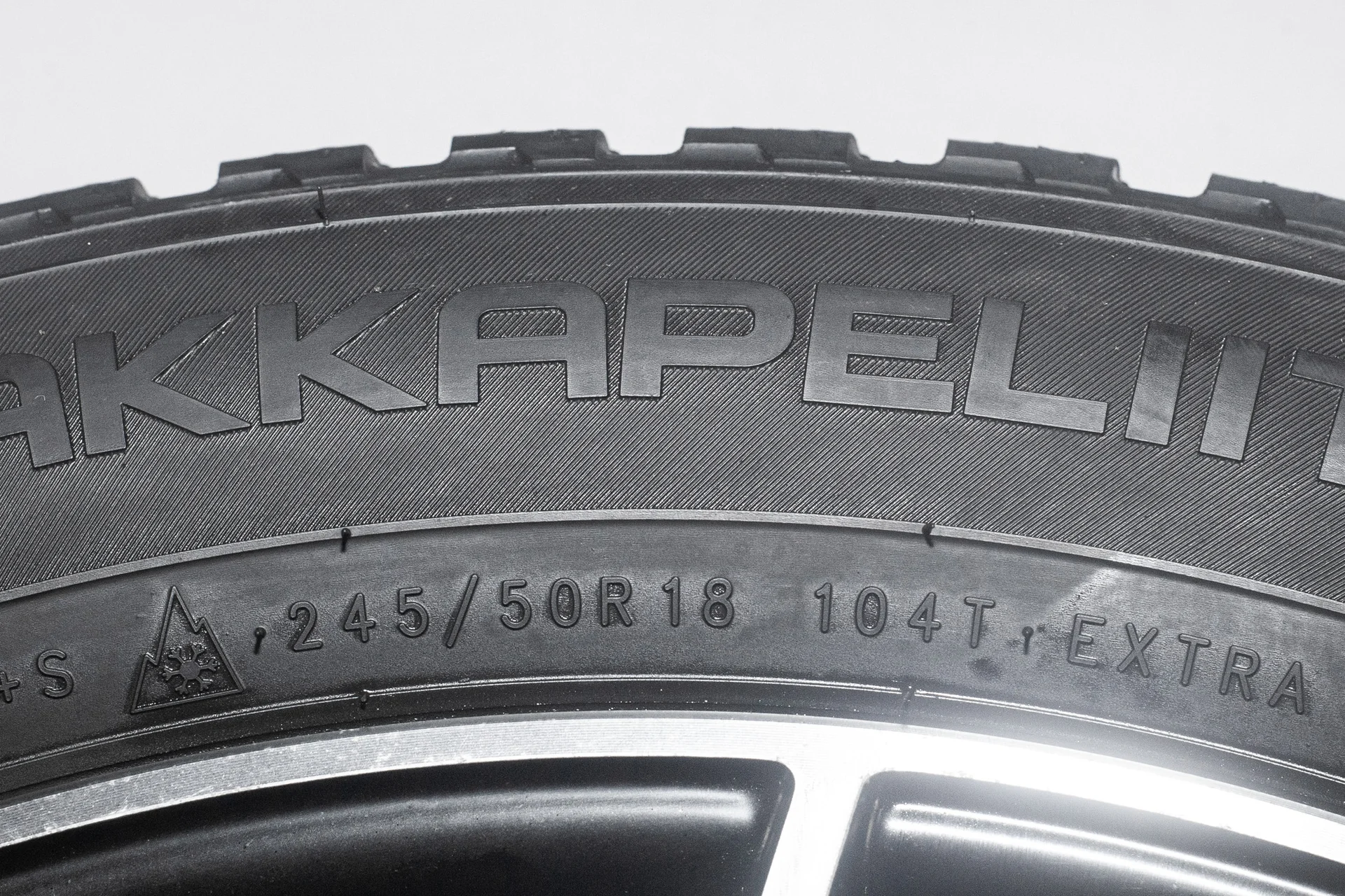 Nokian Hakkapeliitta 8 245/50 R18 104T - миниатюра 8