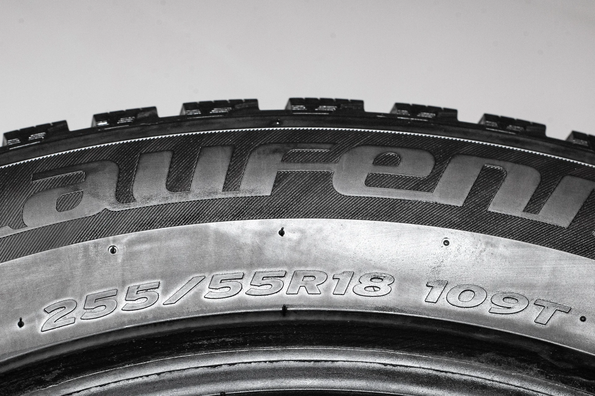 Laufenn i Fit Ice 255/55 R18 109T - миниатюра 8