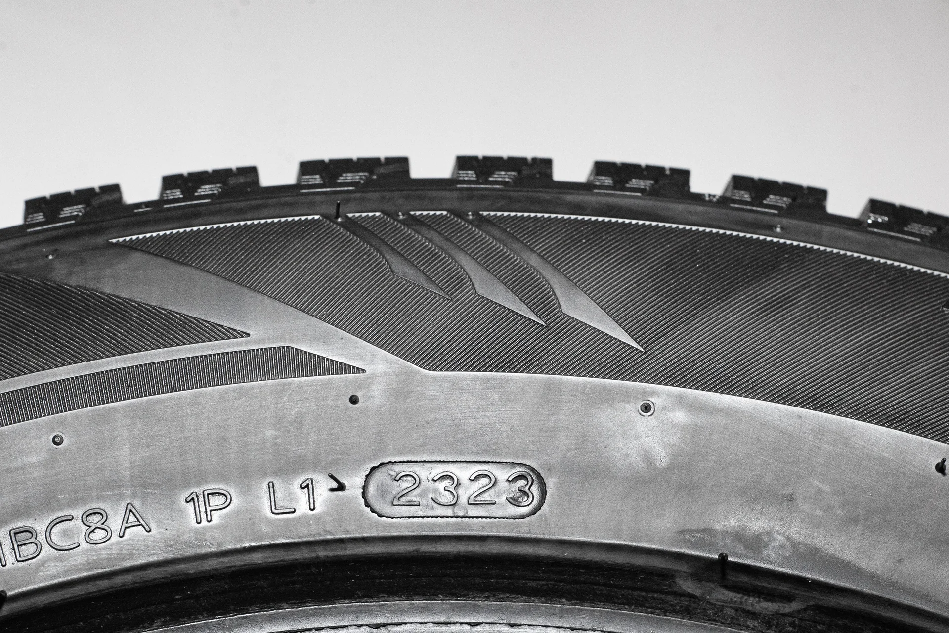 Laufenn i Fit Ice 255/55 R18 109T - миниатюра 9