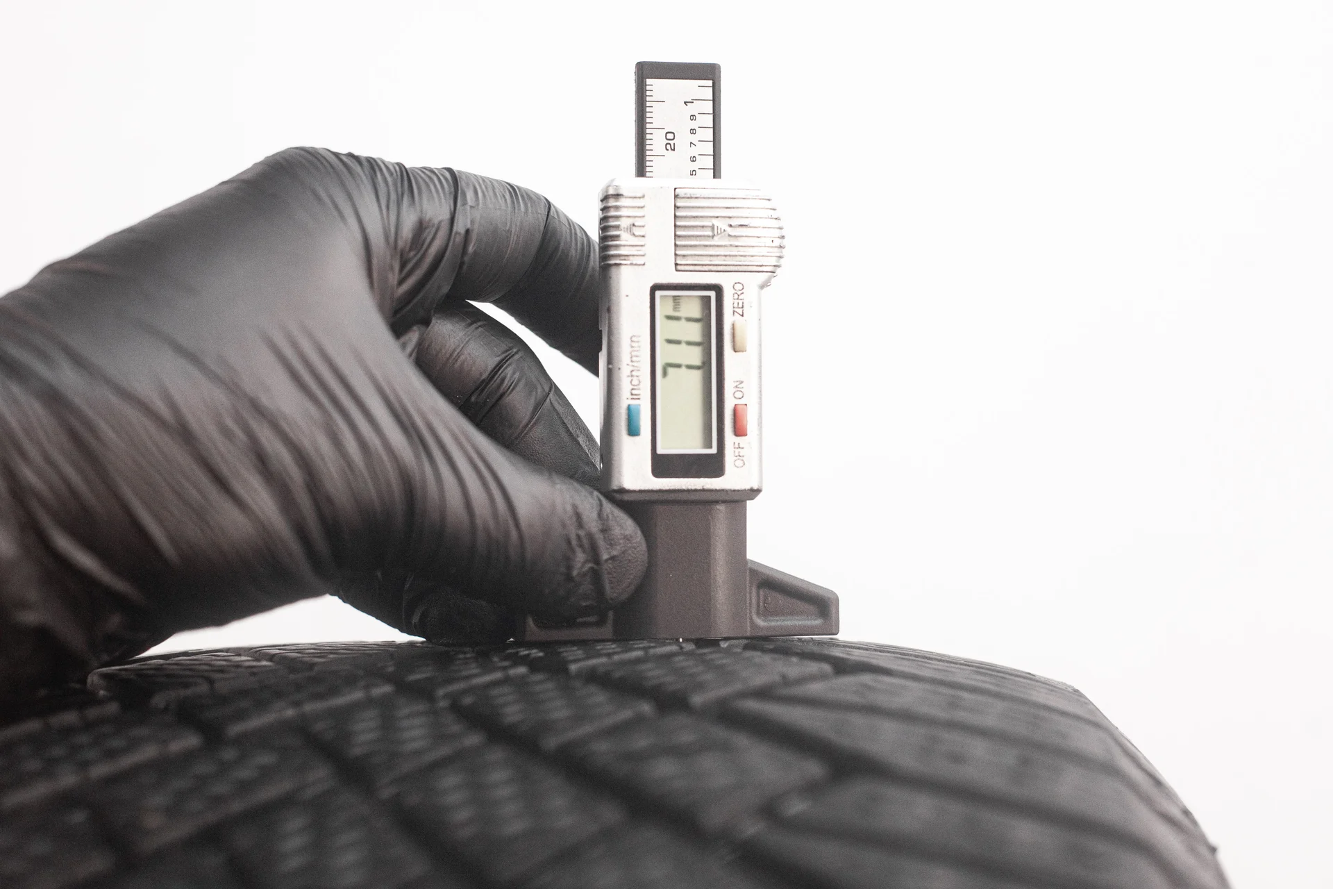 Continental ContiVikingContact 7 255/50 R20 109T - миниатюра 2