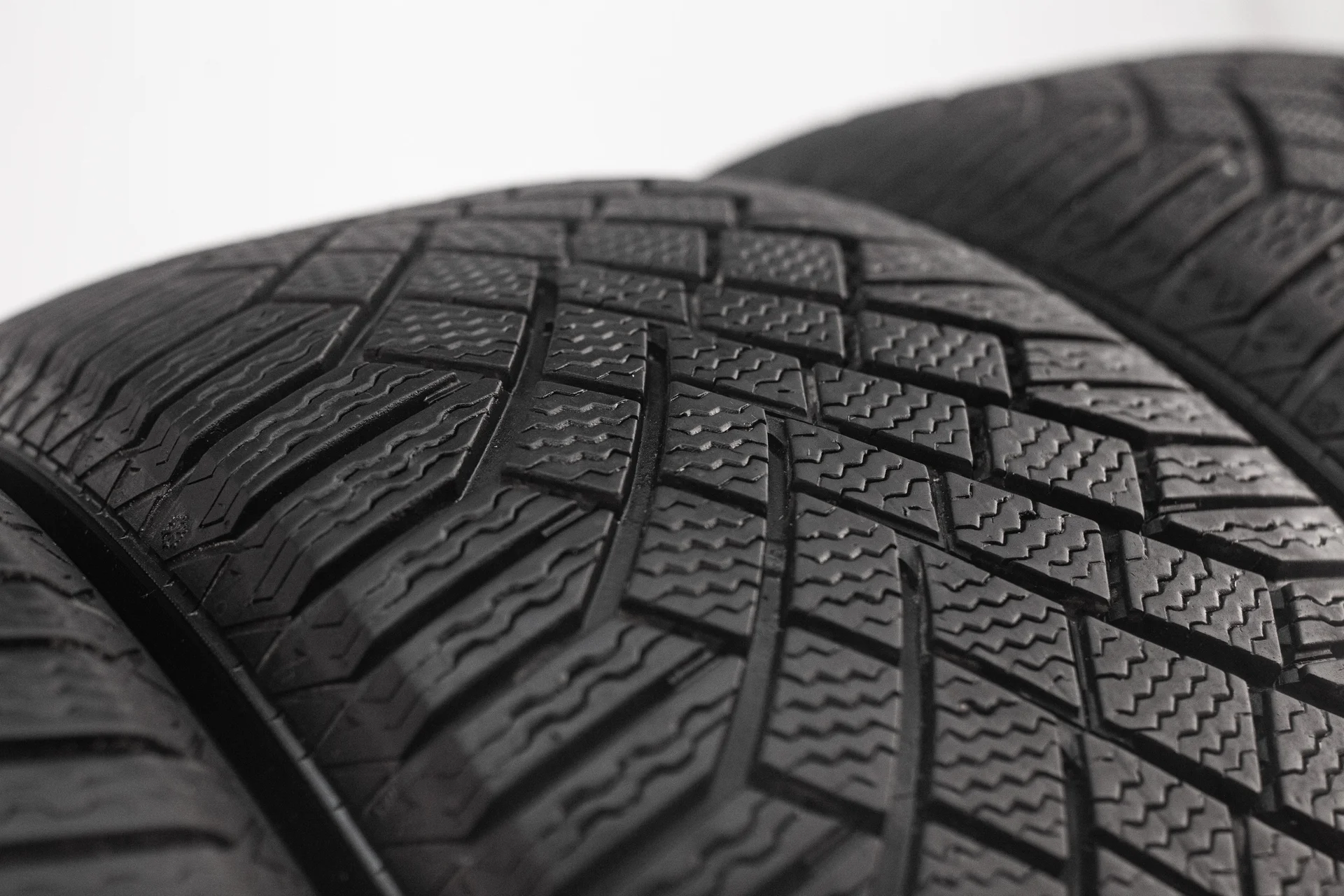 Continental ContiVikingContact 7 255/50 R20 109T - миниатюра 3