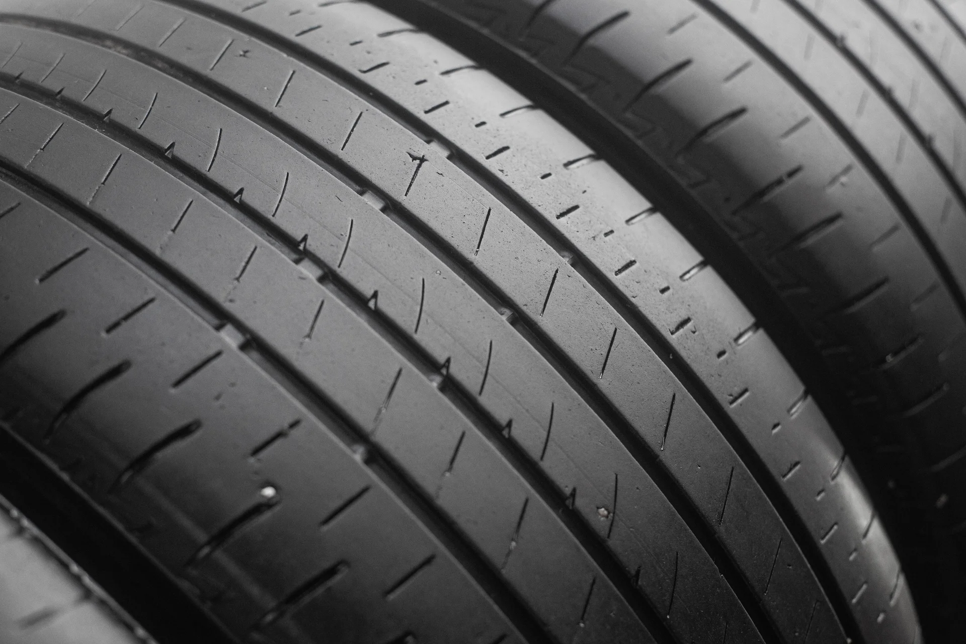 Bridgestone Turanza T005A 235/45 R18 94W - миниатюра 3