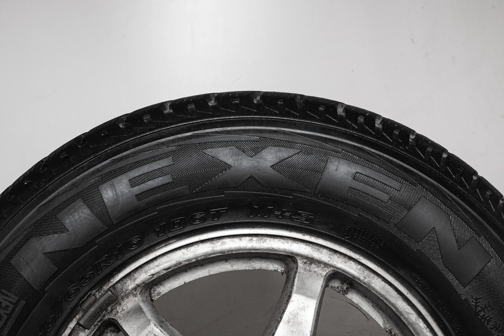 Nexen WinGuard 255/65 R16 106T - миниатюра 6