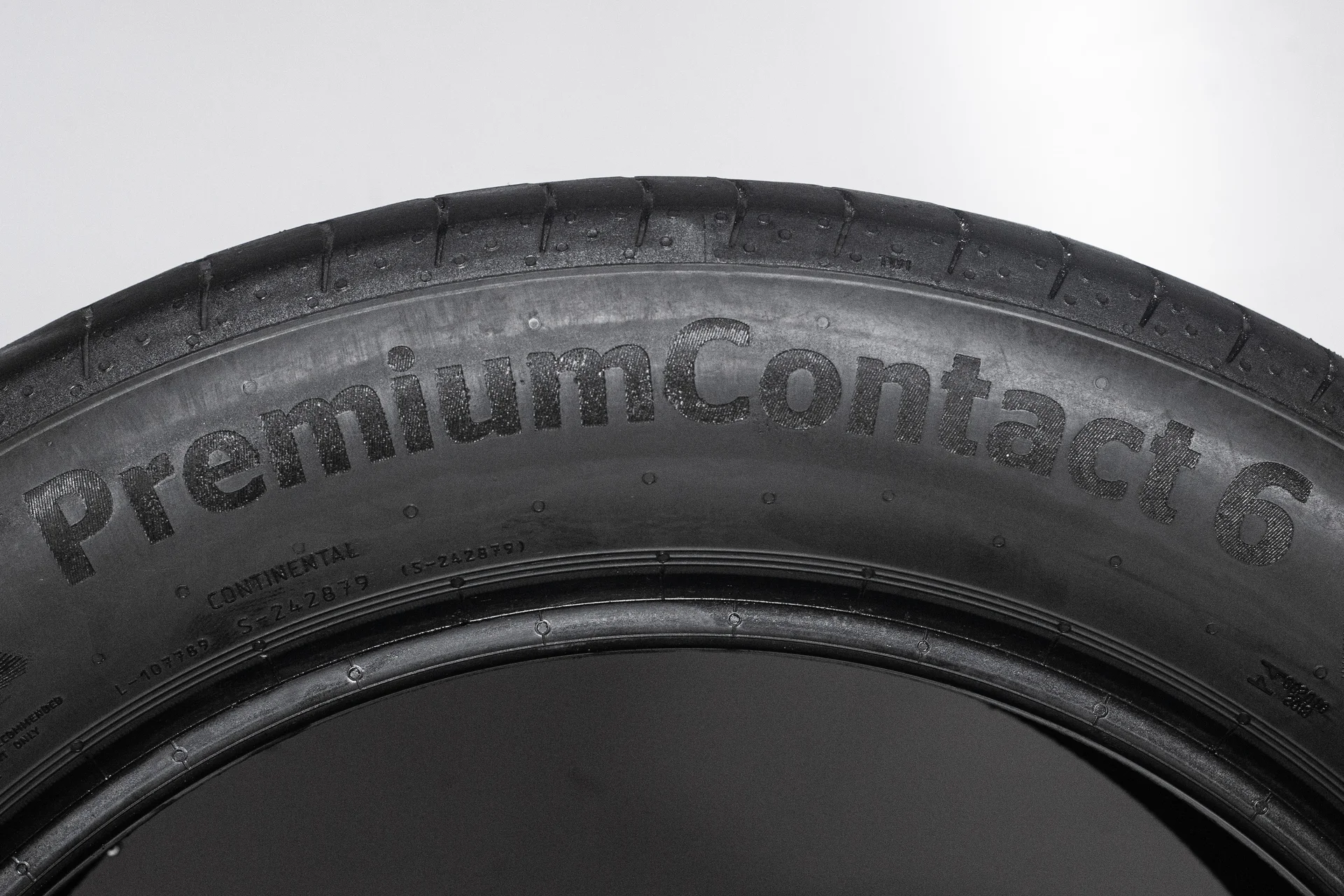 Continental ContiPremiumContact 6 215/55 R17 94V - миниатюра 9