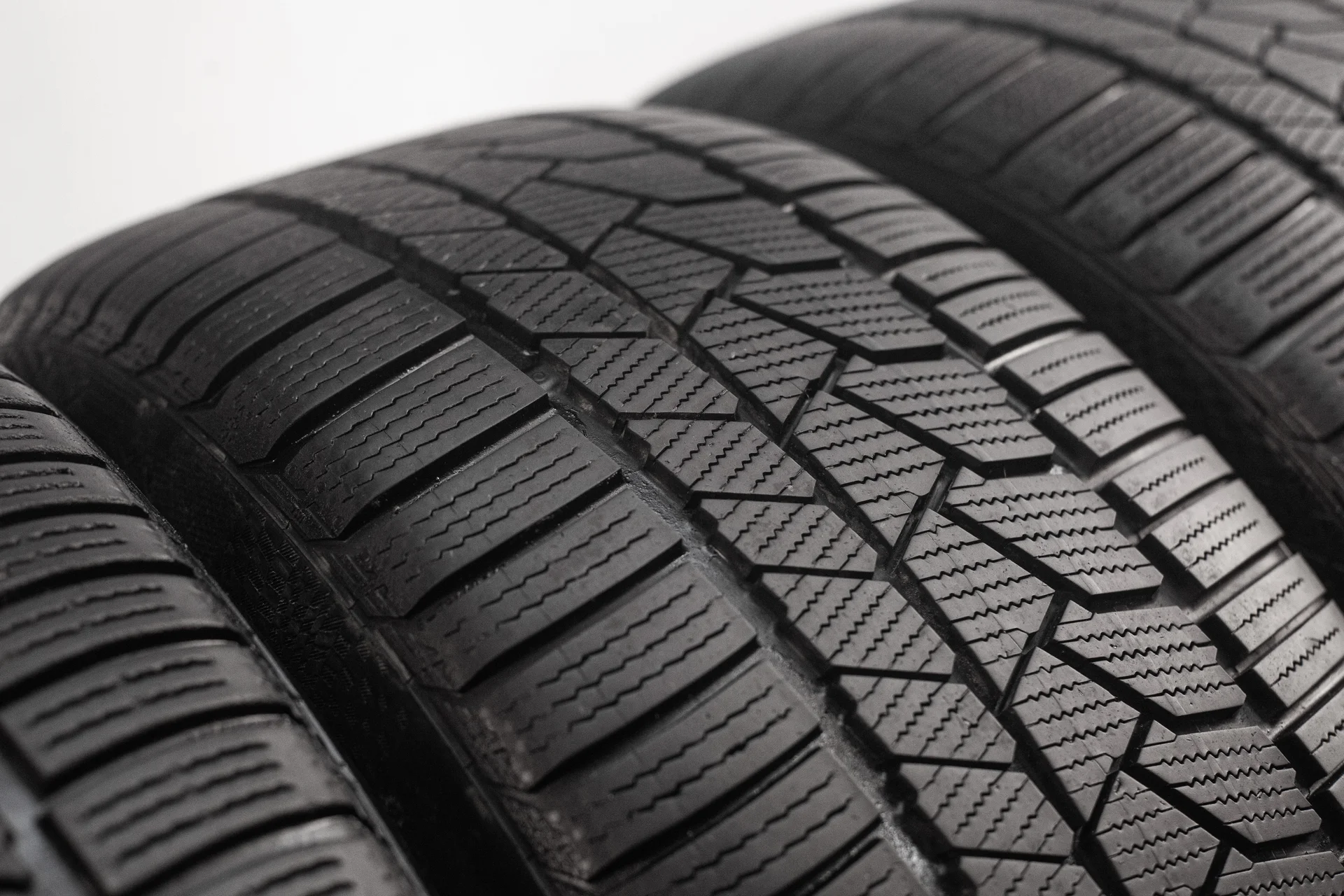 Continental ContiWinterContact TS 860 S 245/45 R19 102V RF - миниатюра 3
