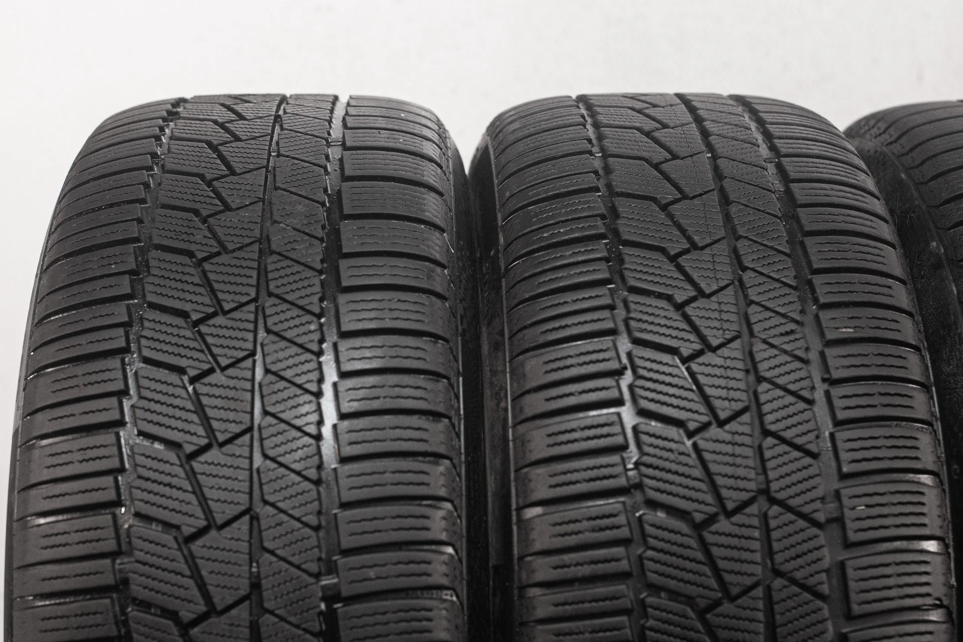 Continental ContiWinterContact TS 860 S 245/45 R19 102V RF - миниатюра 5