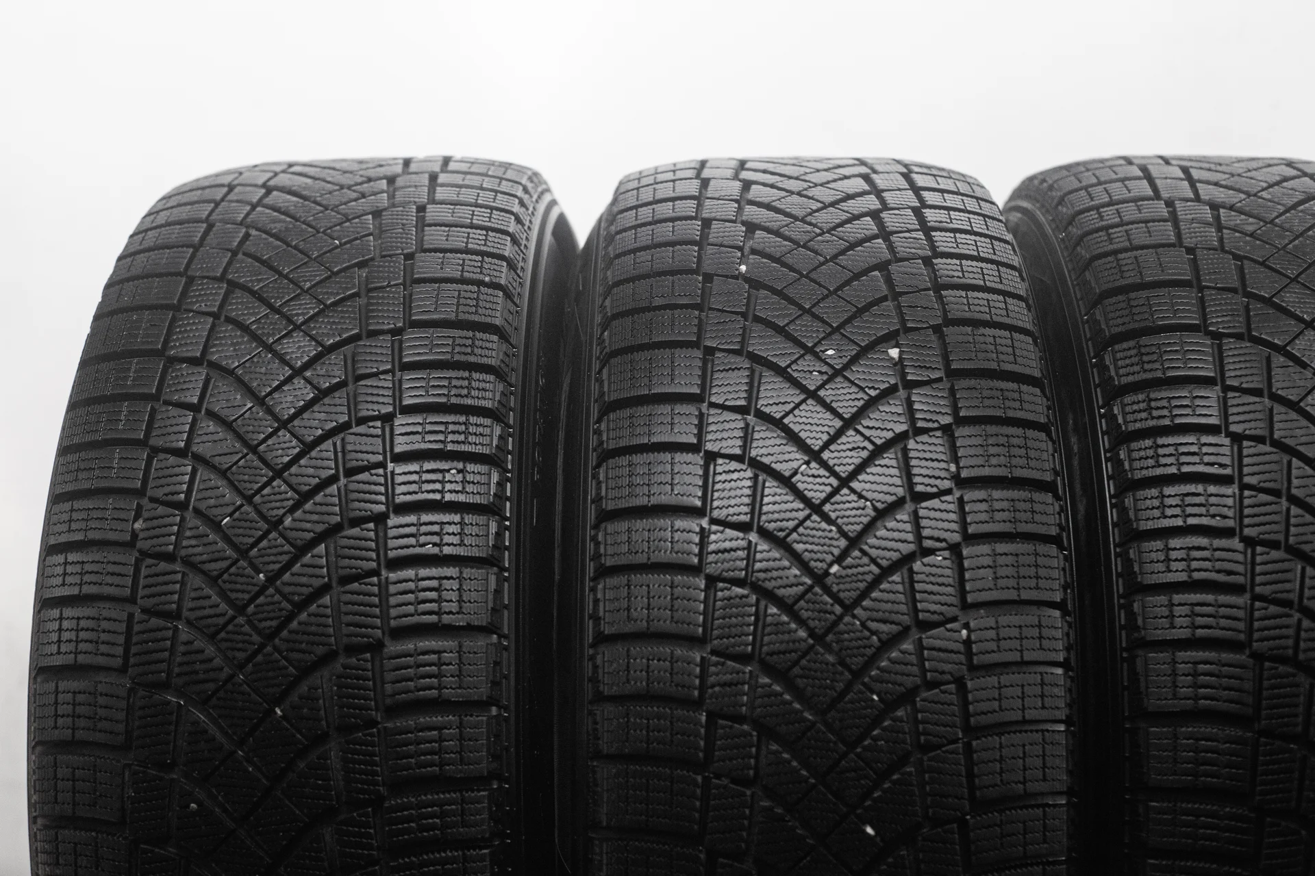 Pirelli Ice Zero FR 265/55 R19 113H XL - миниатюра 5