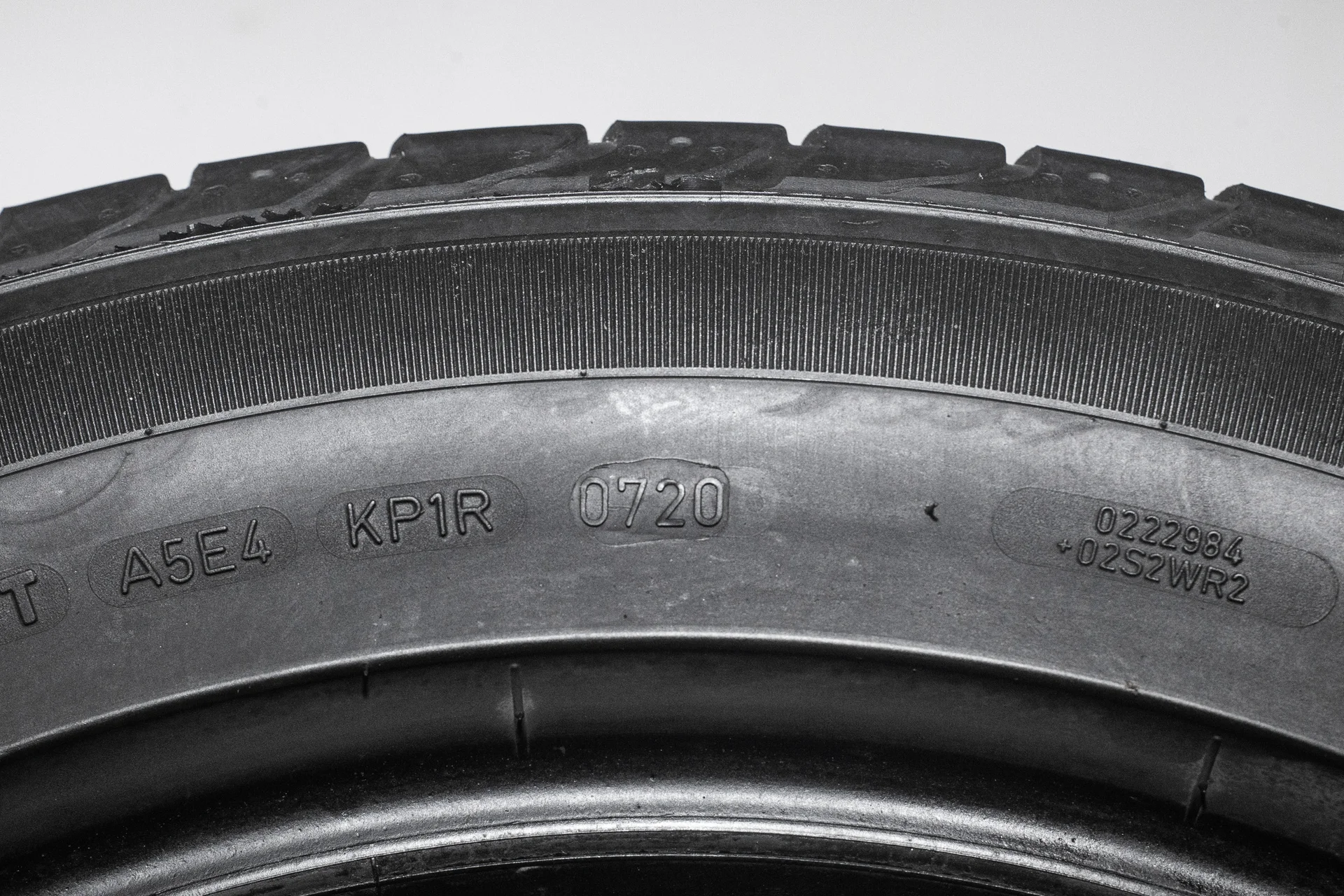 Goodyear Eagle Sport SUV 225/60 R18 104V - миниатюра 9
