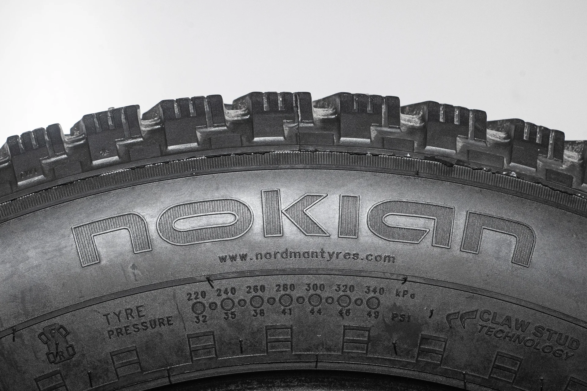 Nokian Nordman 5 SUV 235/60 R18 107T - миниатюра 6
