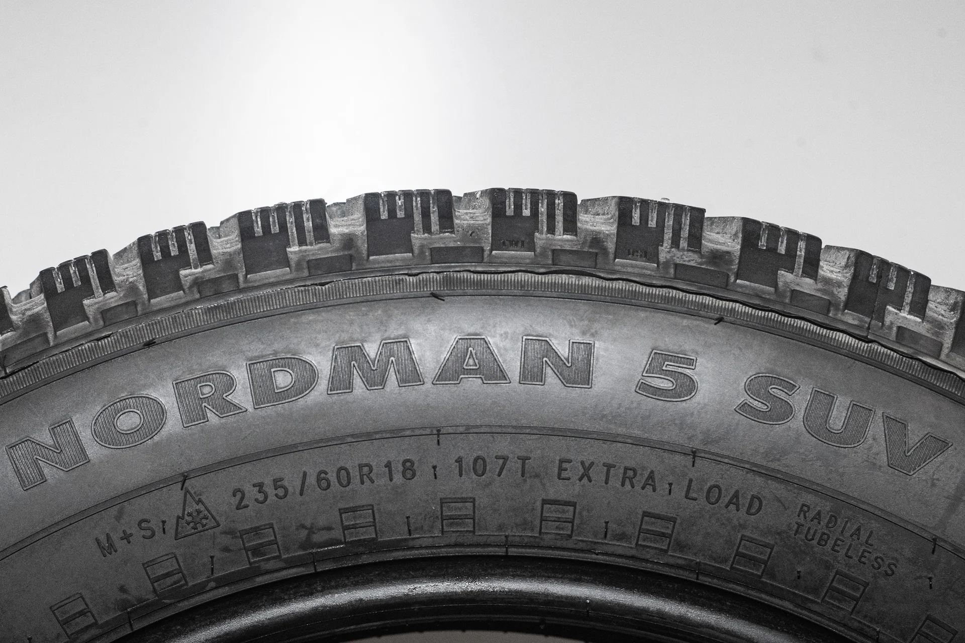 Nokian Nordman 5 SUV 235/60 R18 107T - миниатюра 7