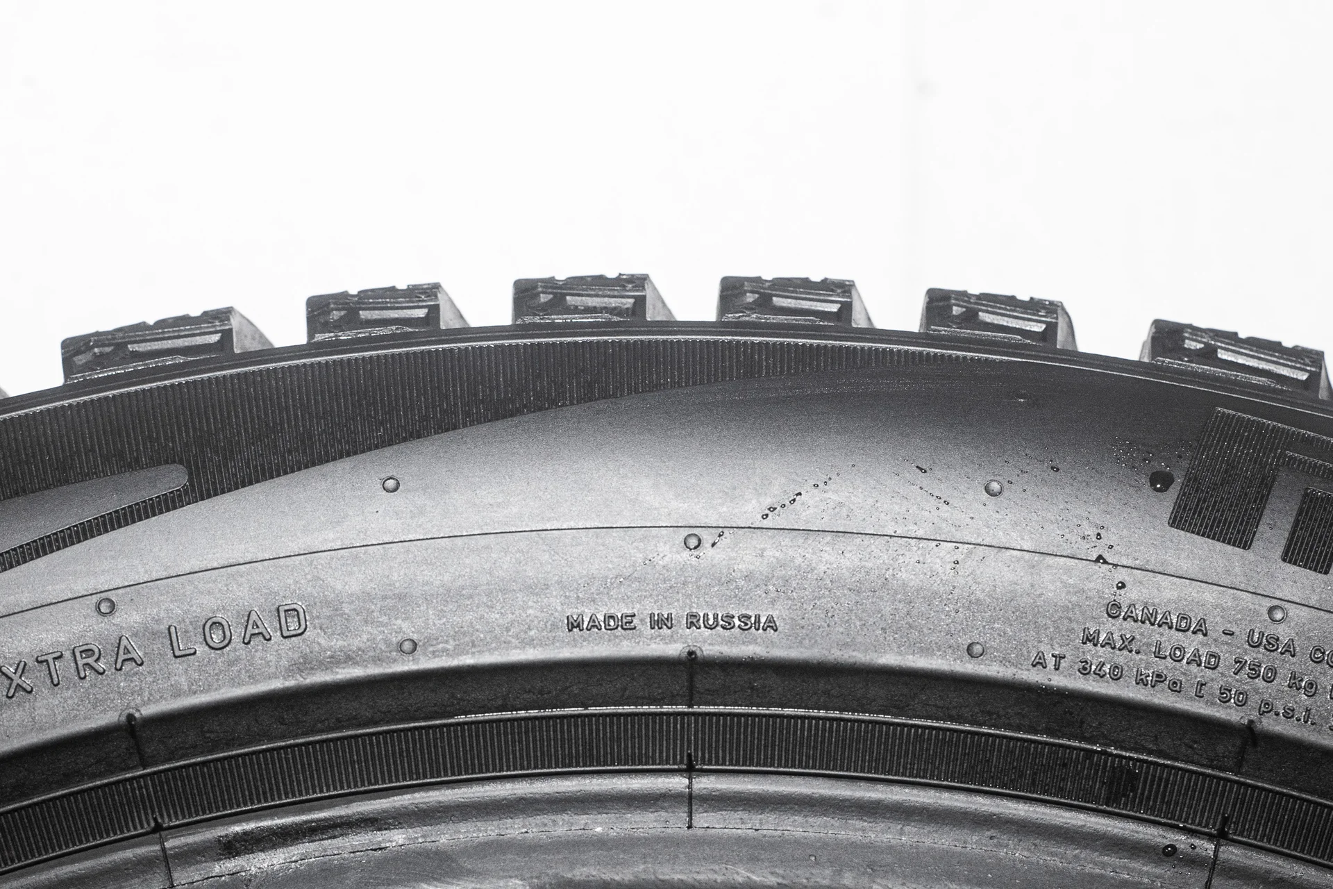 Pirelli Ice Zero 2 235/45 R18 98H - миниатюра 10
