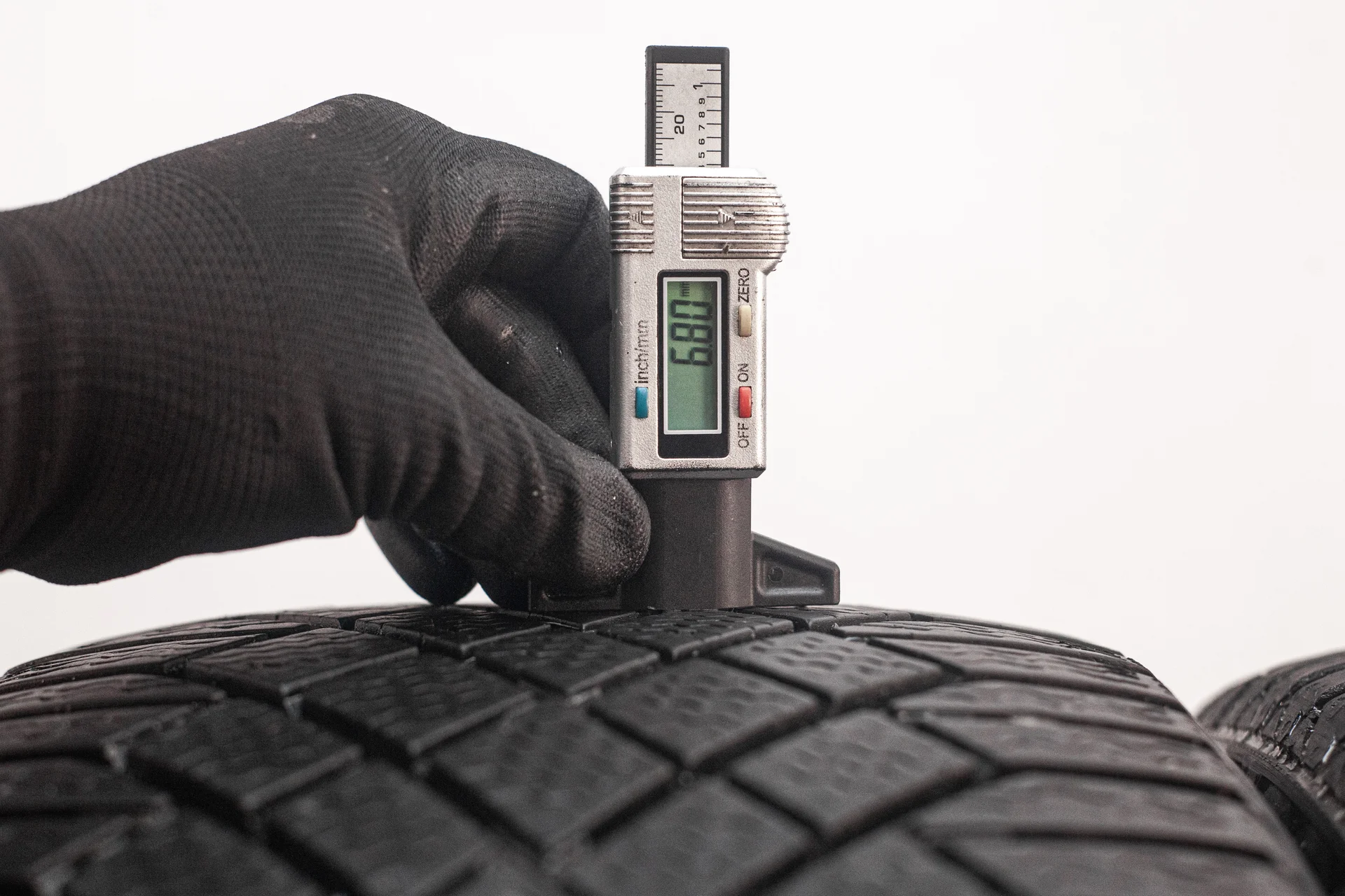 Continental VikingContact 7 245/45 R20 103T - миниатюра 2