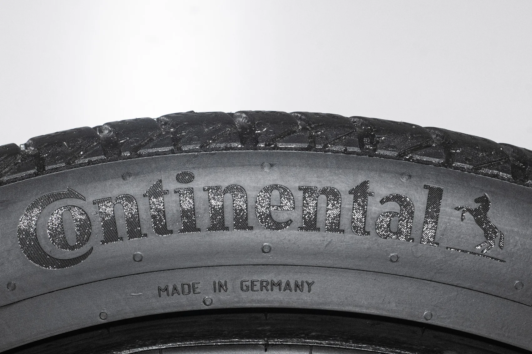Continental VikingContact 7 245/45 R20 103T - миниатюра 6