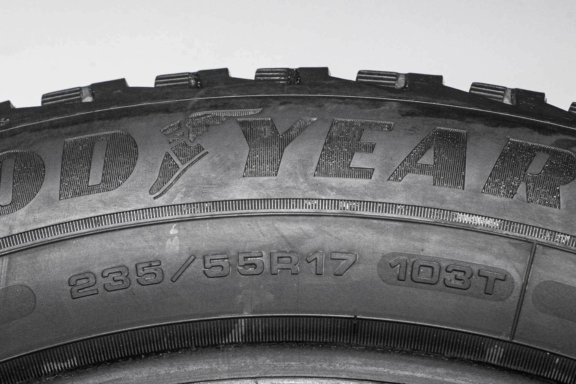 Goodyear UltraGrip Arctic 2 235/55 R17 103T - миниатюра 8