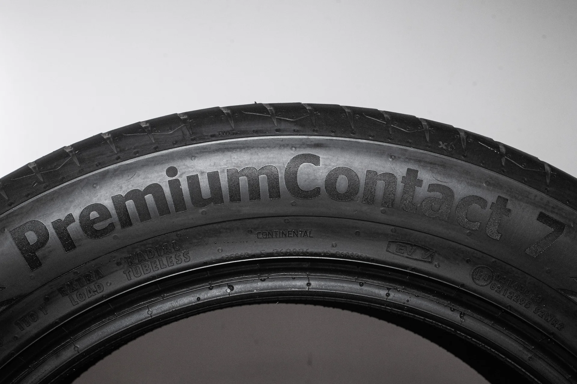 Continental PremiumContact 7 255/55 R20 110Y - миниатюра 7