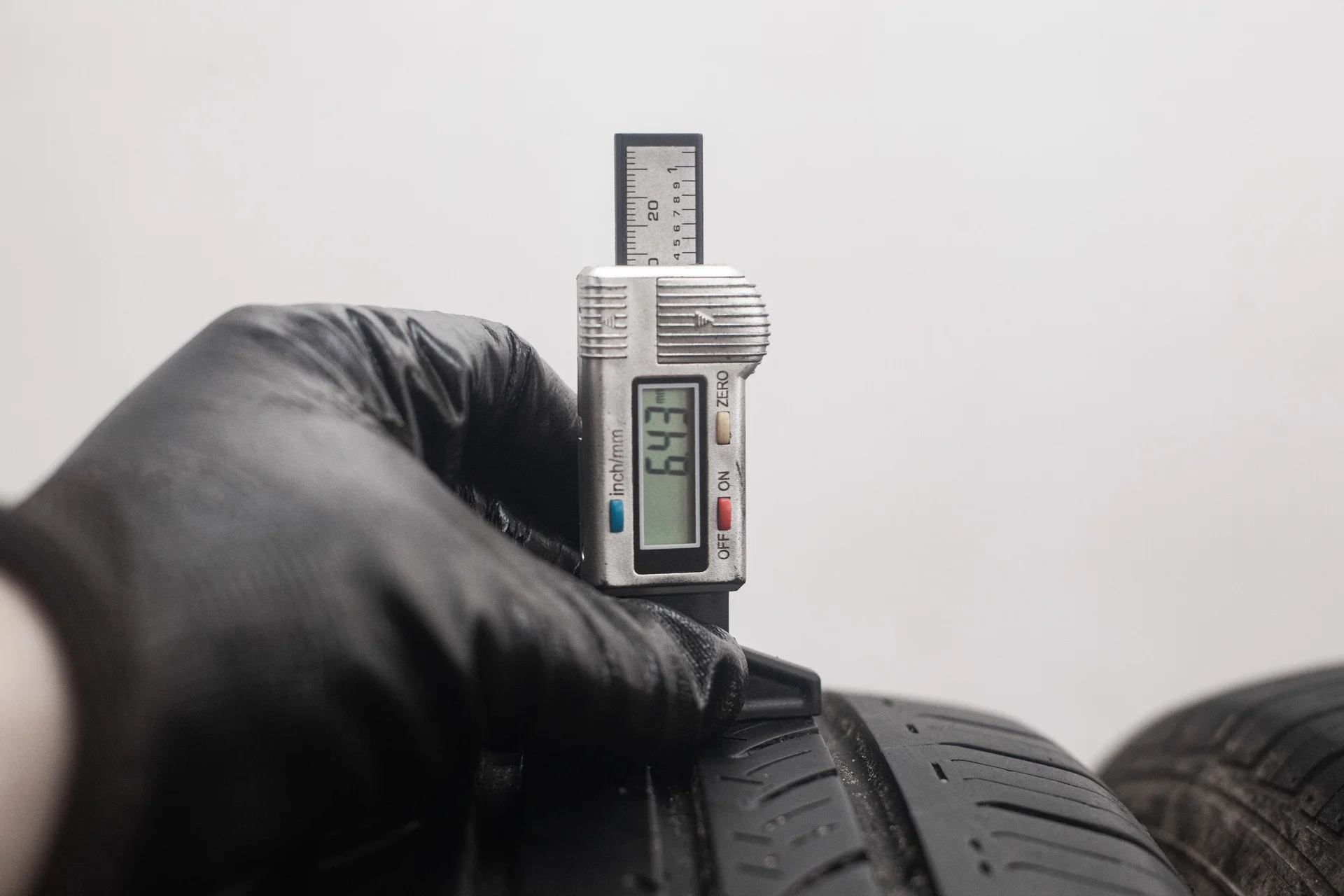 Maxxis HP-M3 Bravo 215/55 R18 95H - миниатюра 2