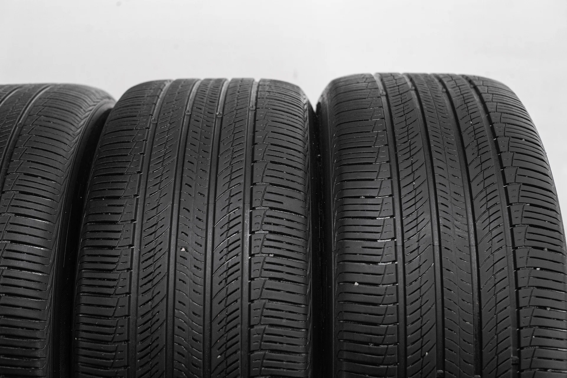 Hankook RA33 Dynapro HP2 265/50 R20 107V - миниатюра 4