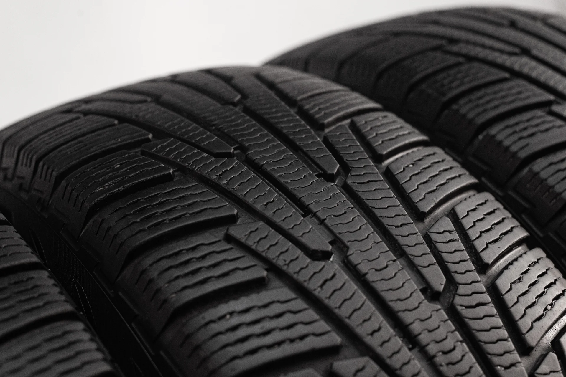 Nokian Nordman RS2 SUV 235/65 R18 110R - миниатюра 3