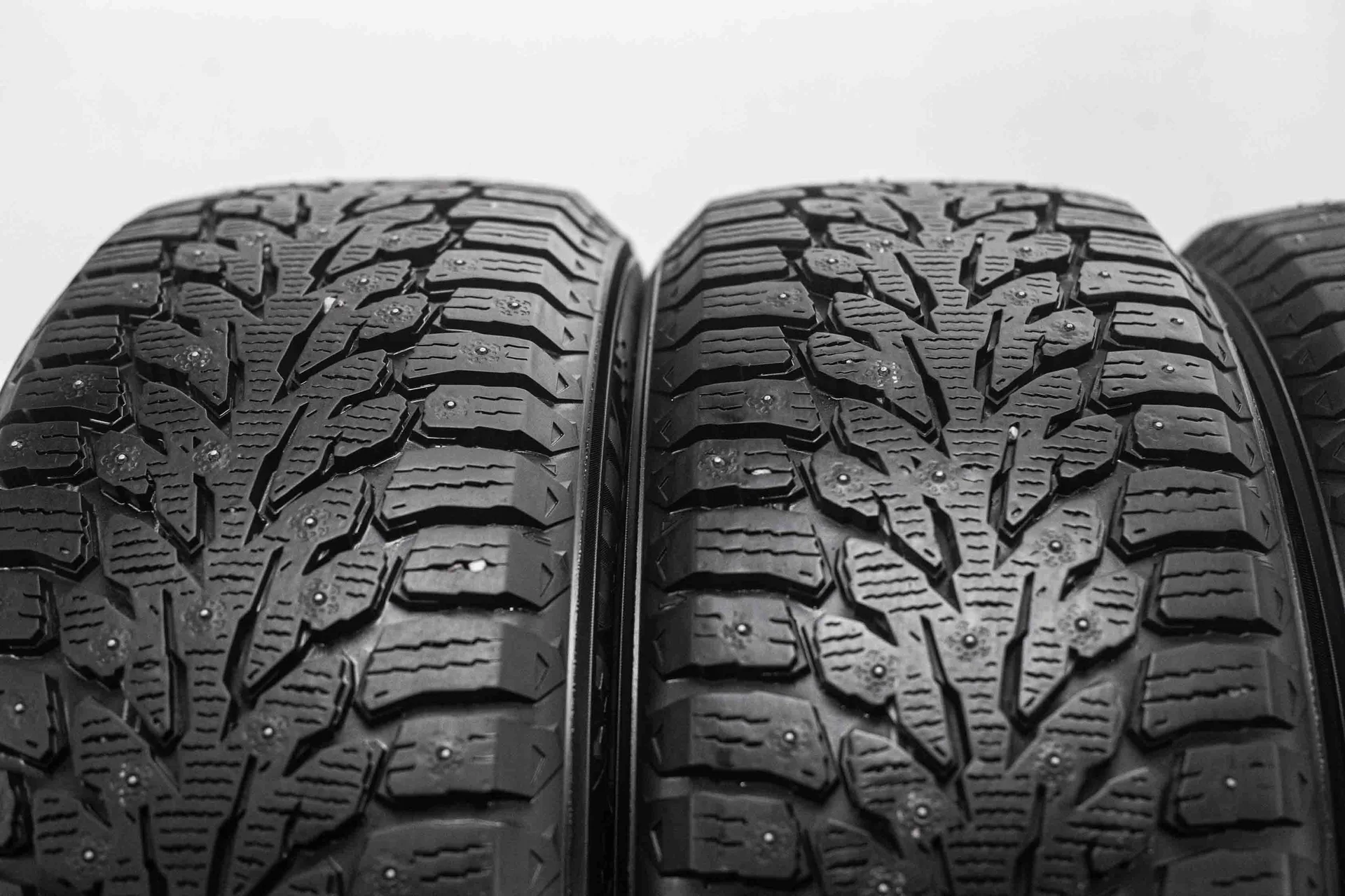 Kumho Wintercraft WI32 215/55 R18 99H XL - миниатюра 5