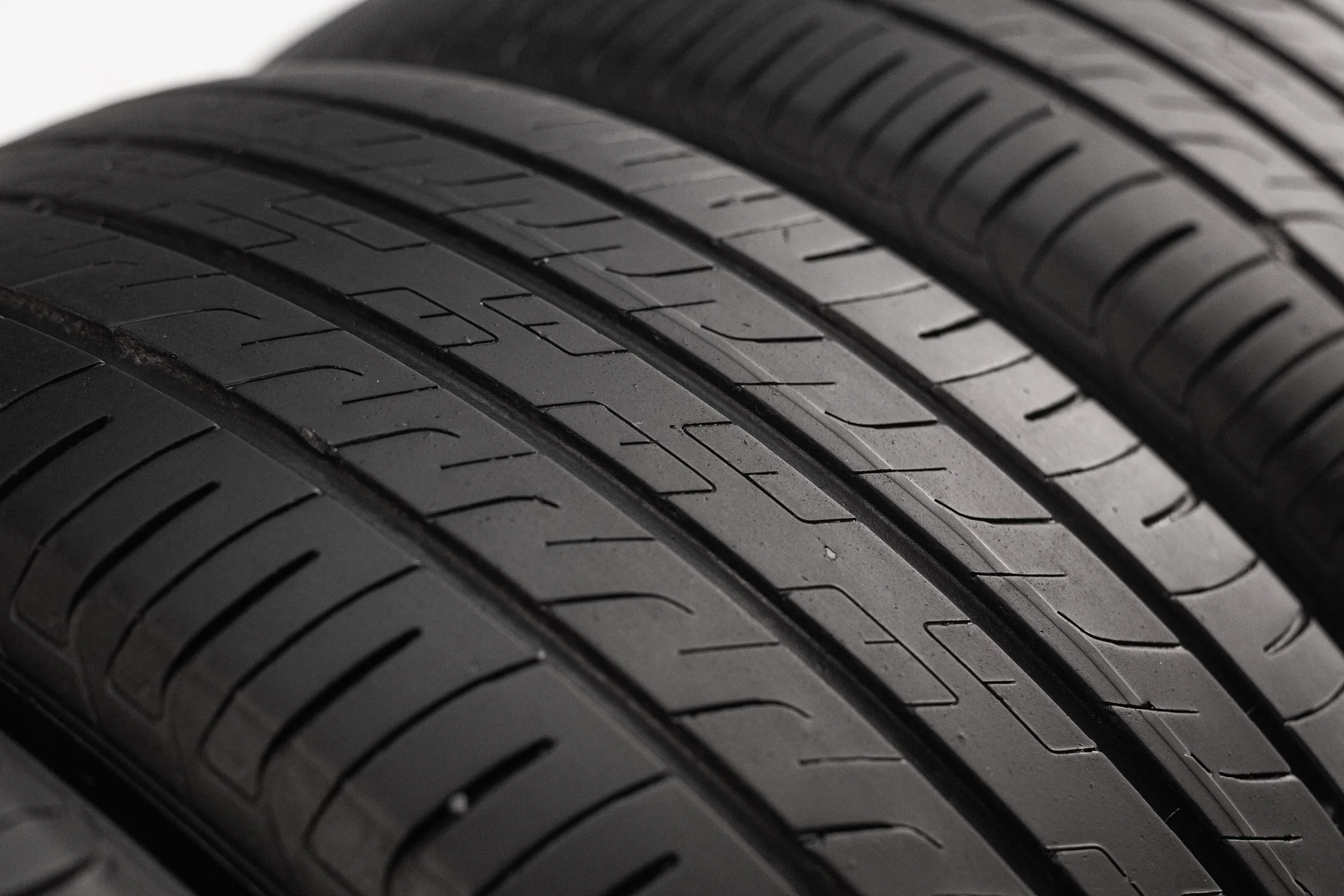 Giti GitiComfort 225 V1 235/50 R19 99V - миниатюра 3
