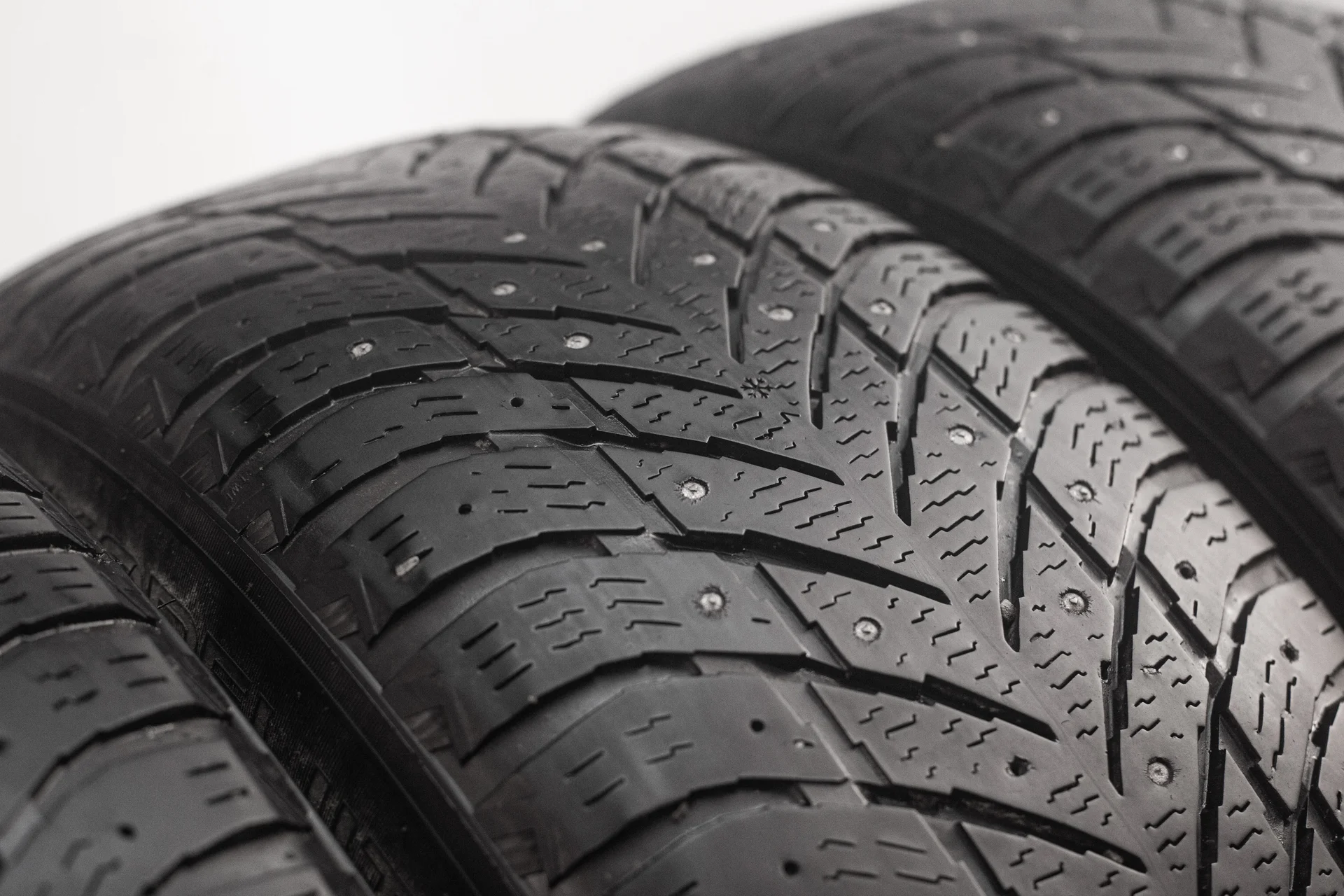 Nokian Hakkapeliitta 10P SUV 235/60 R18 107T - миниатюра 3