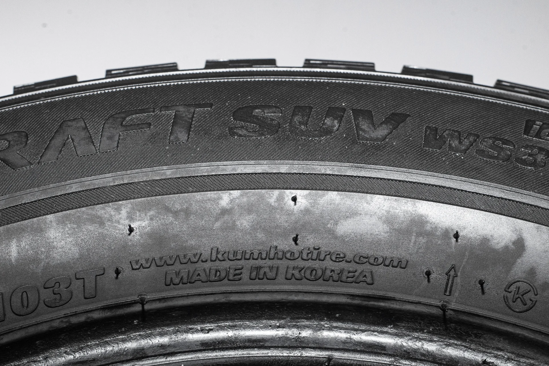 Kumho WinterCraft SUV WS31 Ice 225/60 R17 103T - миниатюра 10