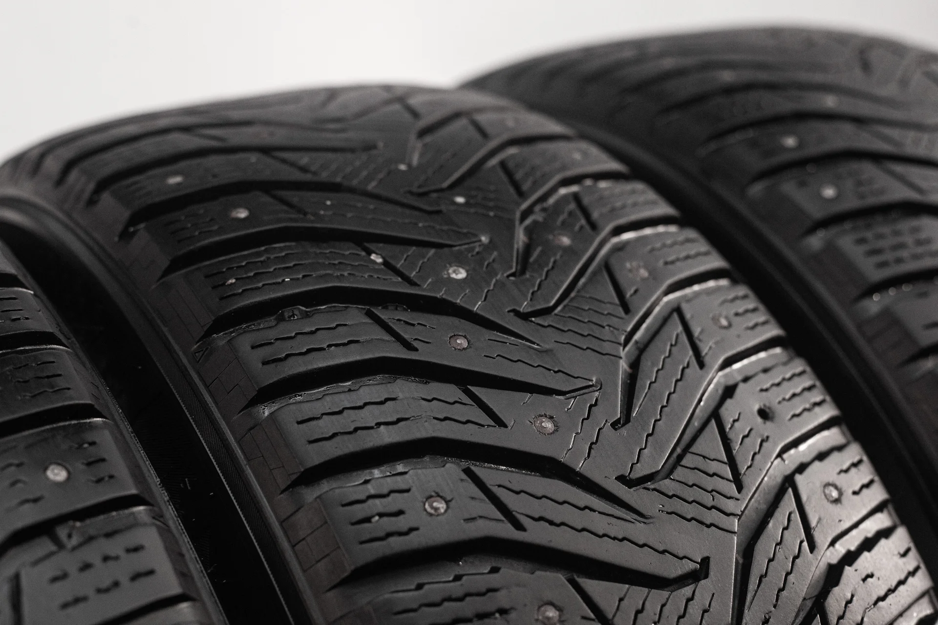Kumho WinterCraft SUV WS31 Ice 225/60 R17 103T - миниатюра 3