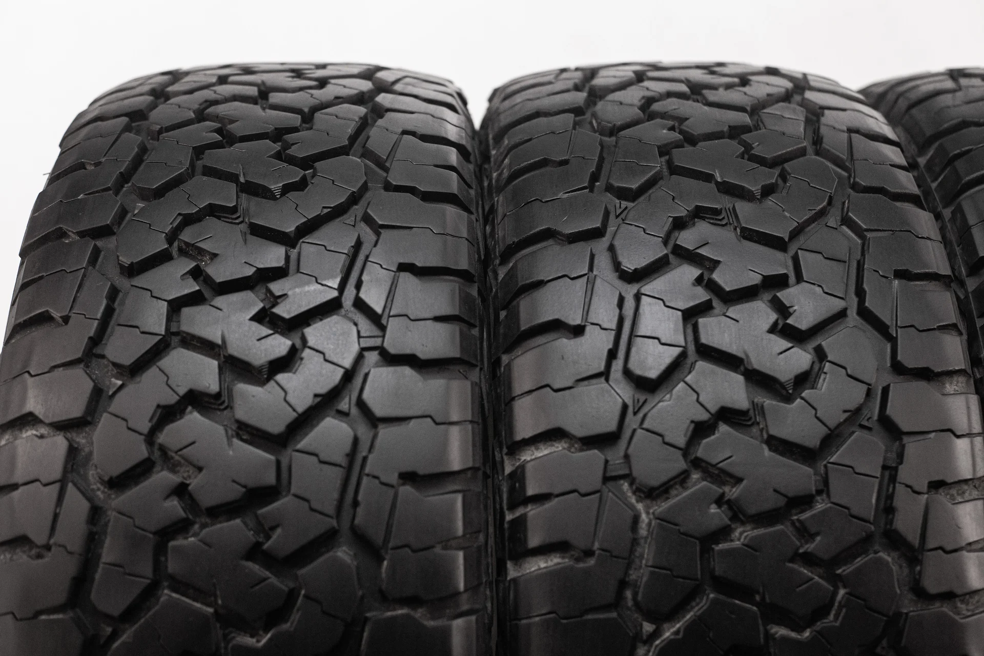 Roadcruza RA1100 LT255/50 R19 113/110S - миниатюра 5