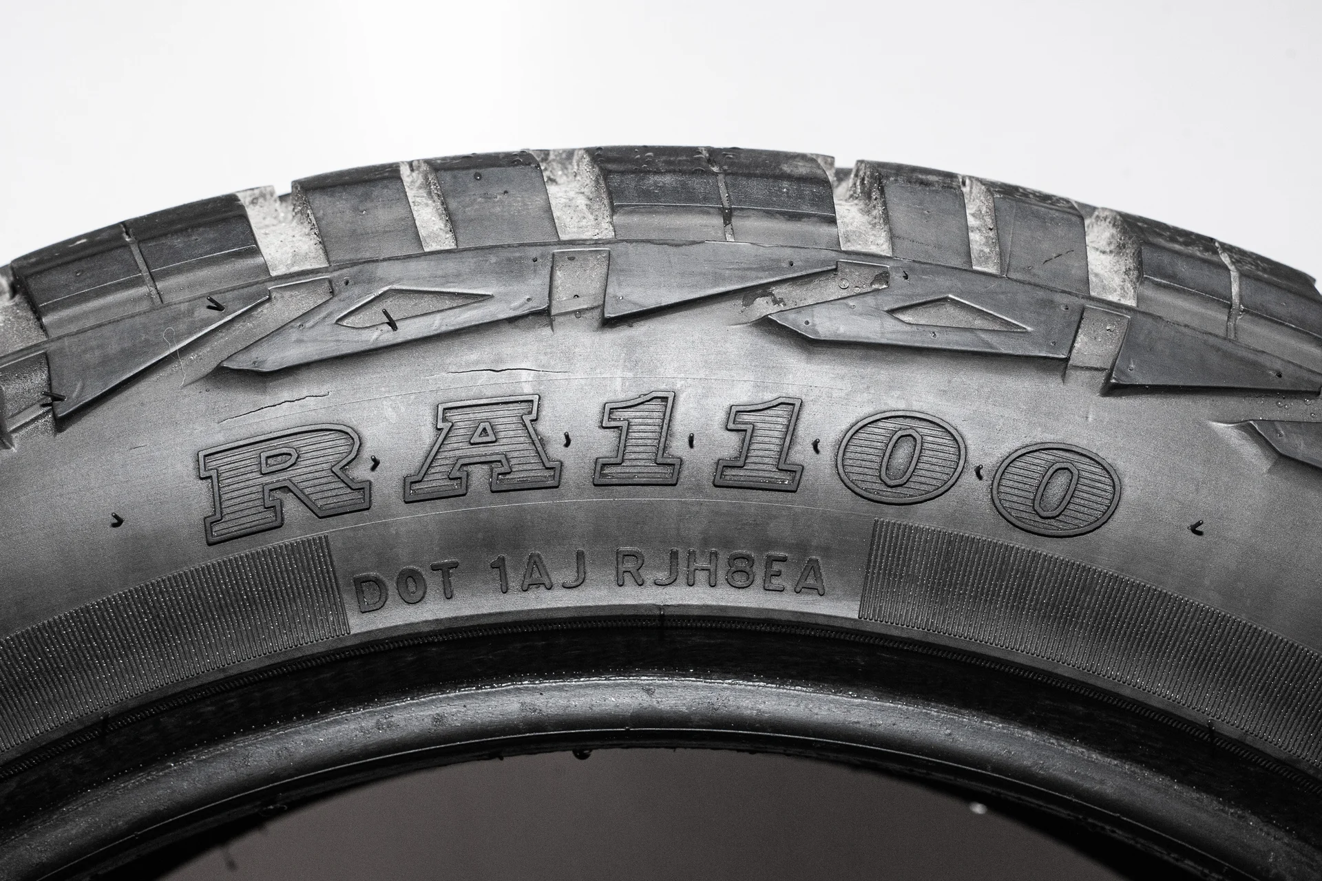 Roadcruza RA1100 LT255/50 R19 113/110S - миниатюра 7