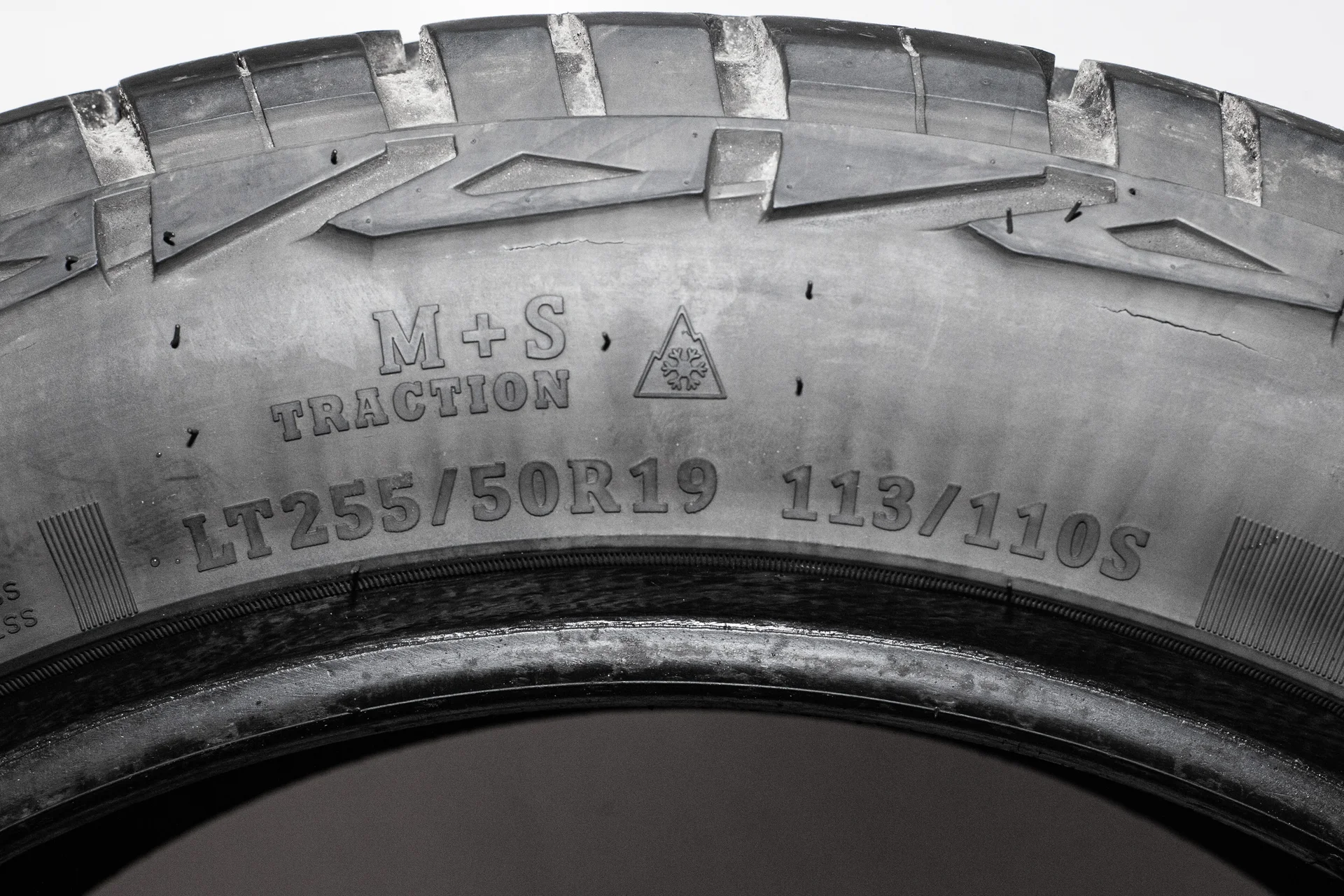 Roadcruza RA1100 LT255/50 R19 113/110S - миниатюра 8