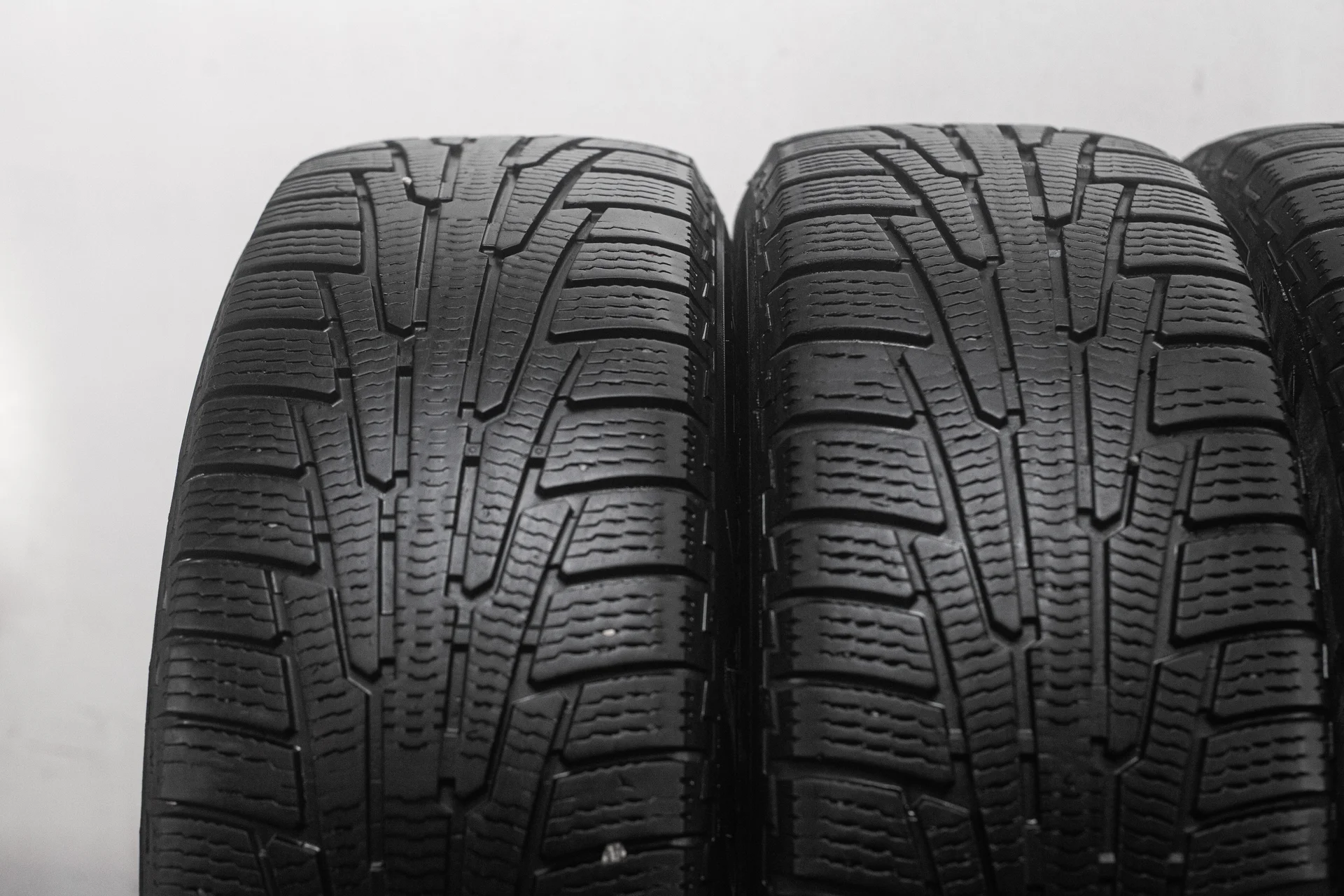 Nokian Nordman RS2 SUV 225/60 R18 104R - миниатюра 5