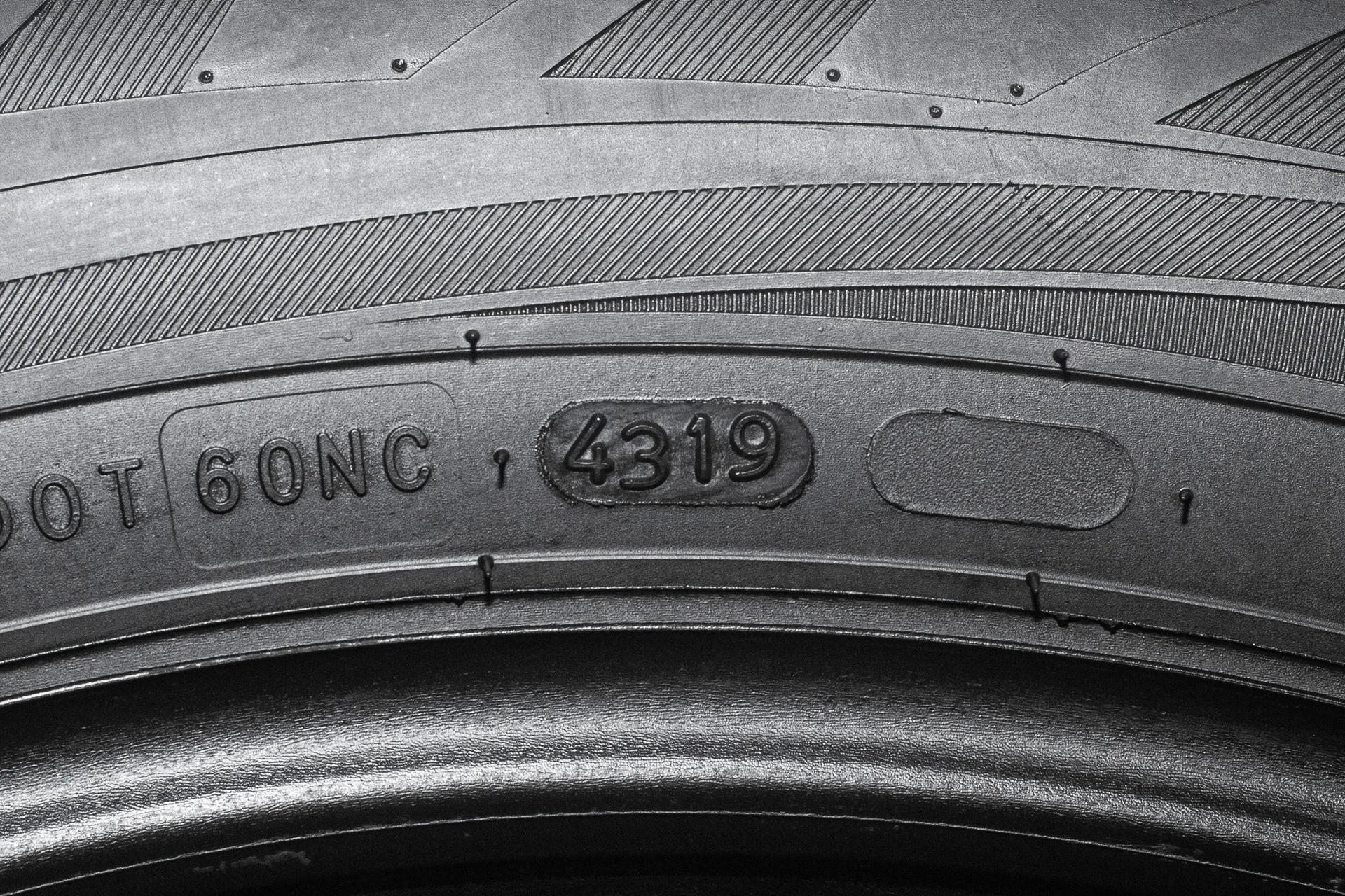 Nokian Nordman RS2 SUV 225/60 R18 104R - миниатюра 7