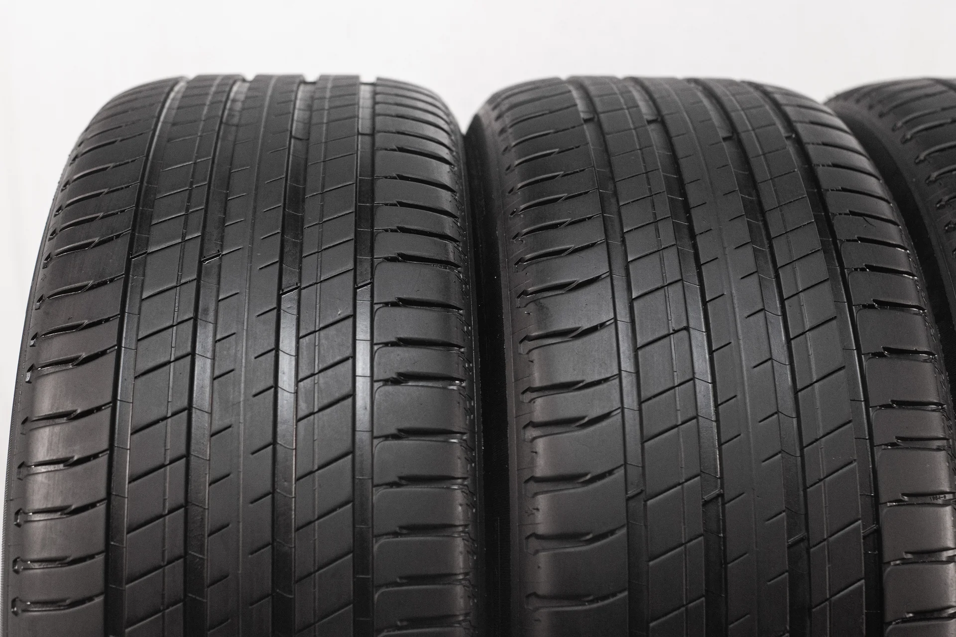 Michelin Latitude Sport 3 255/45 R20 101W - миниатюра 5