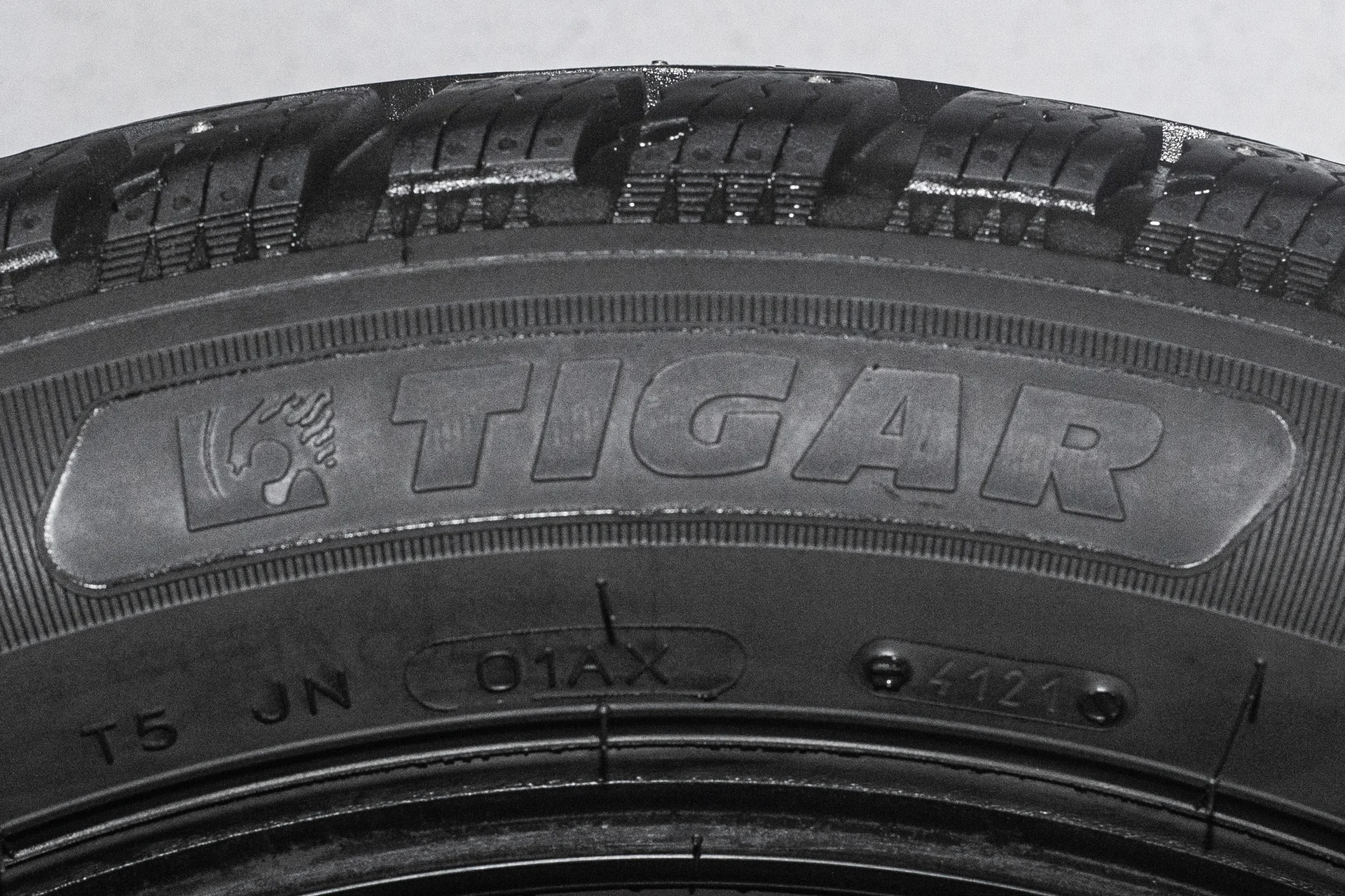 Tigar Ice 225/55 R19 103T XL - миниатюра 9