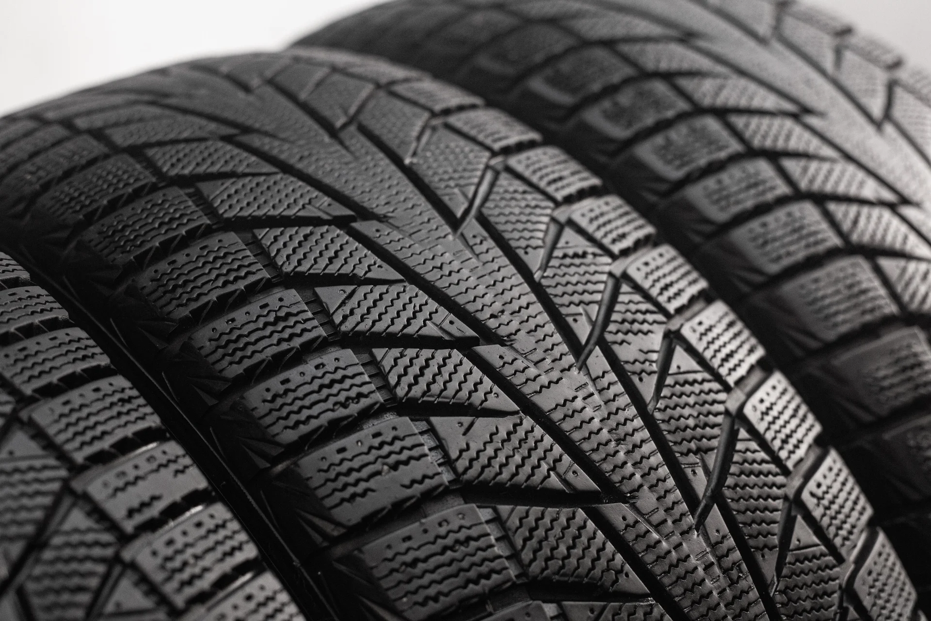 Hankook Winter I*Cept IZ2 215/65 R17 99T - миниатюра 3