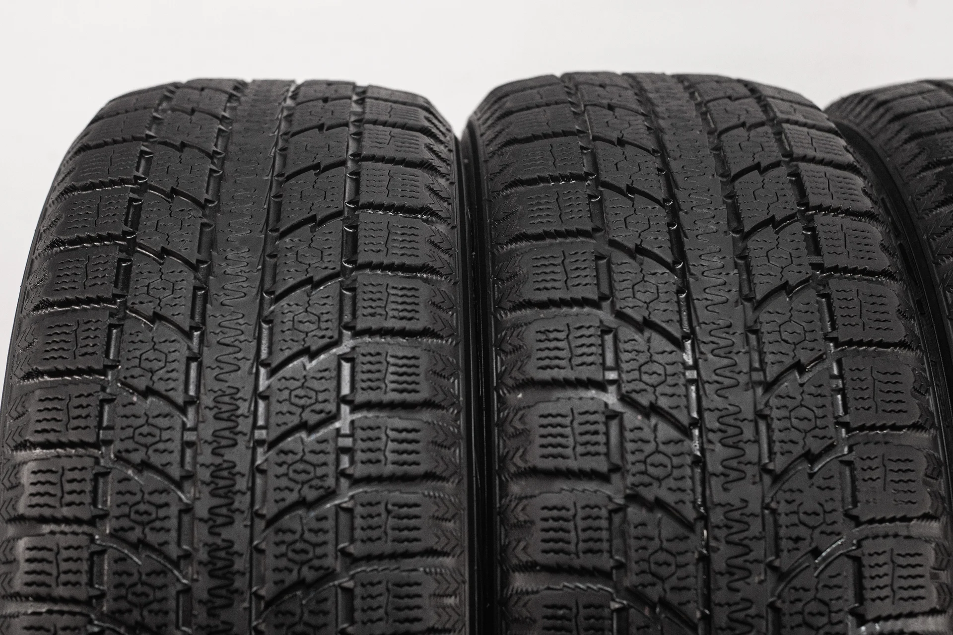 Toyo Observe GSi-5 215/55 R18 94T - миниатюра 5