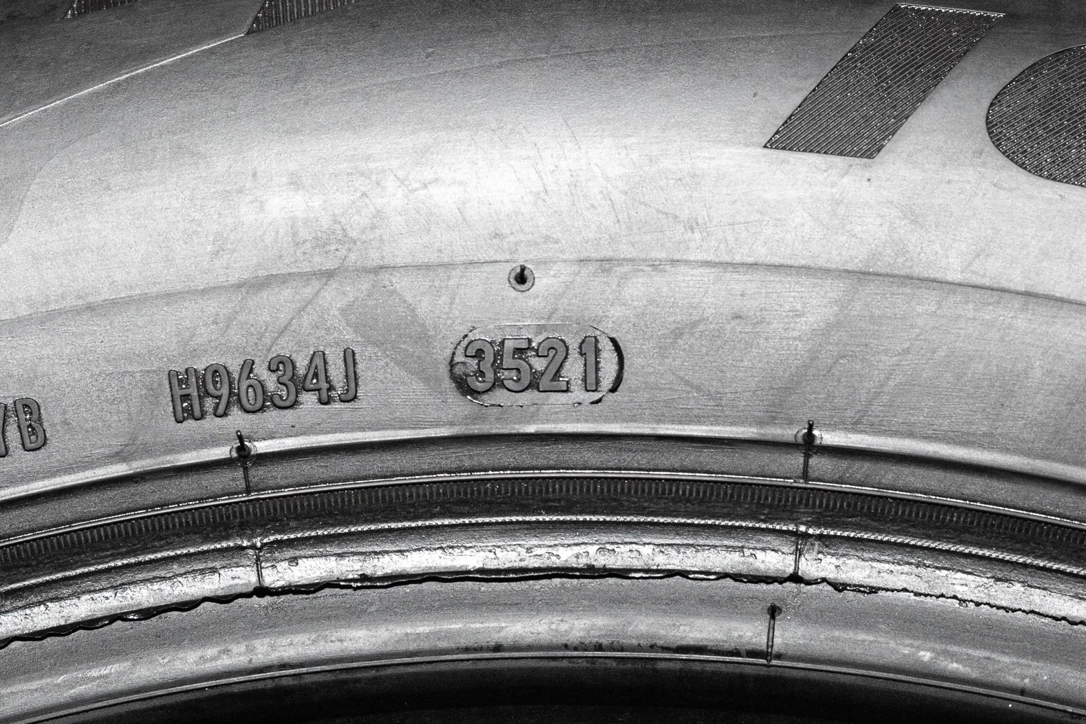 Pirelli Ice Zero Friction 235/55 R18 104T XL - миниатюра 10