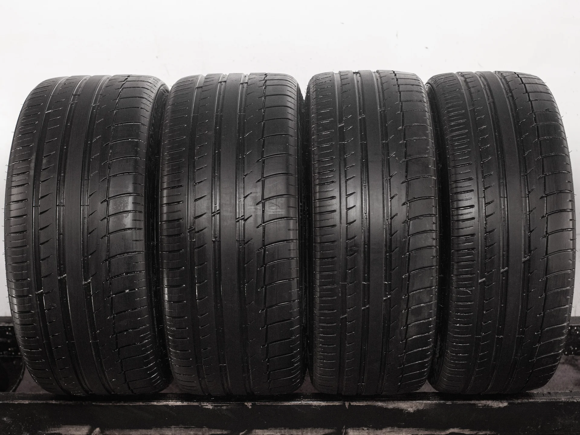 Triangle Sportex TSH11 TH201 245/40 R20 95Y + 275/35 R20 102Y