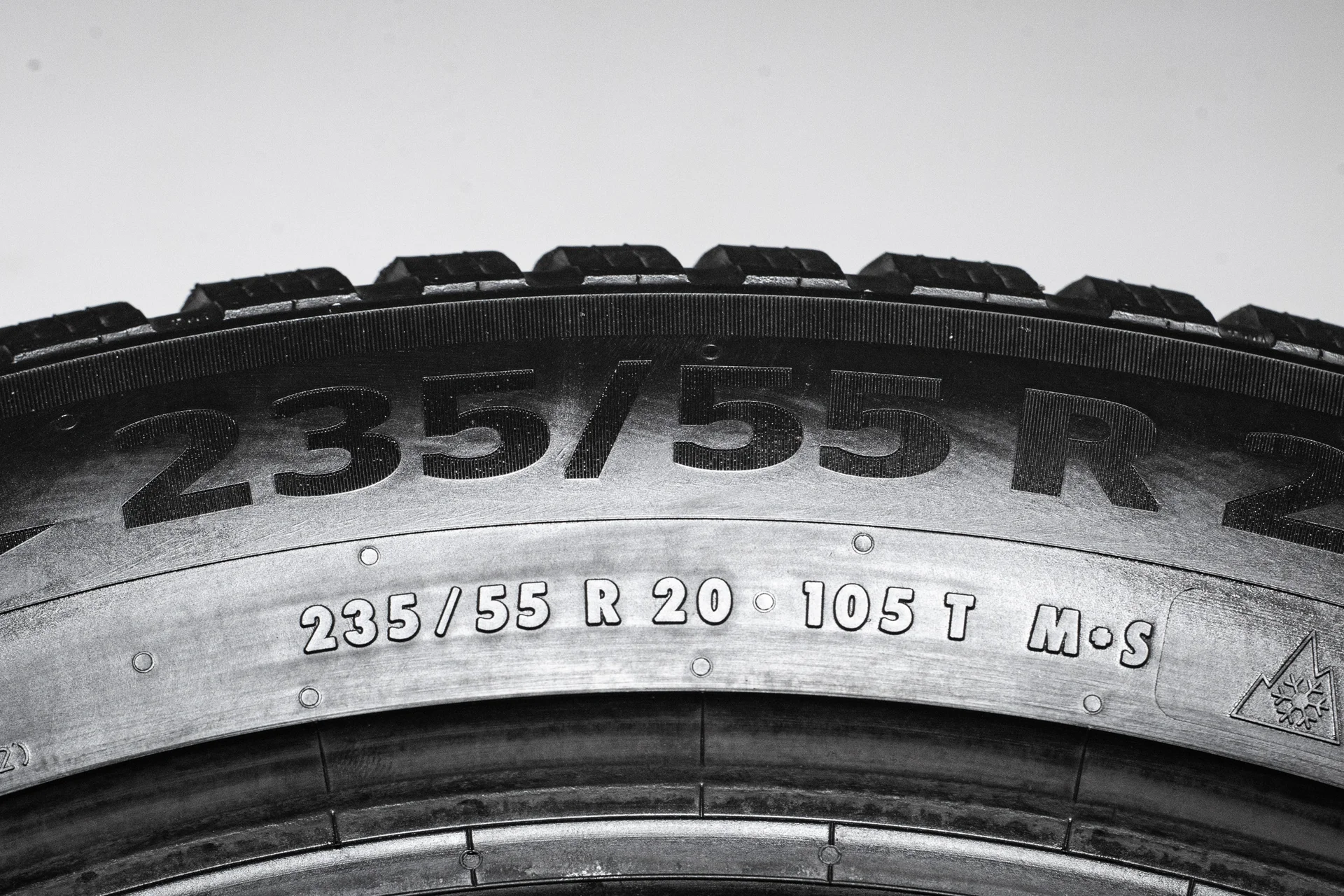 Continental IceContact 3 235/55 R20 105T - миниатюра 8