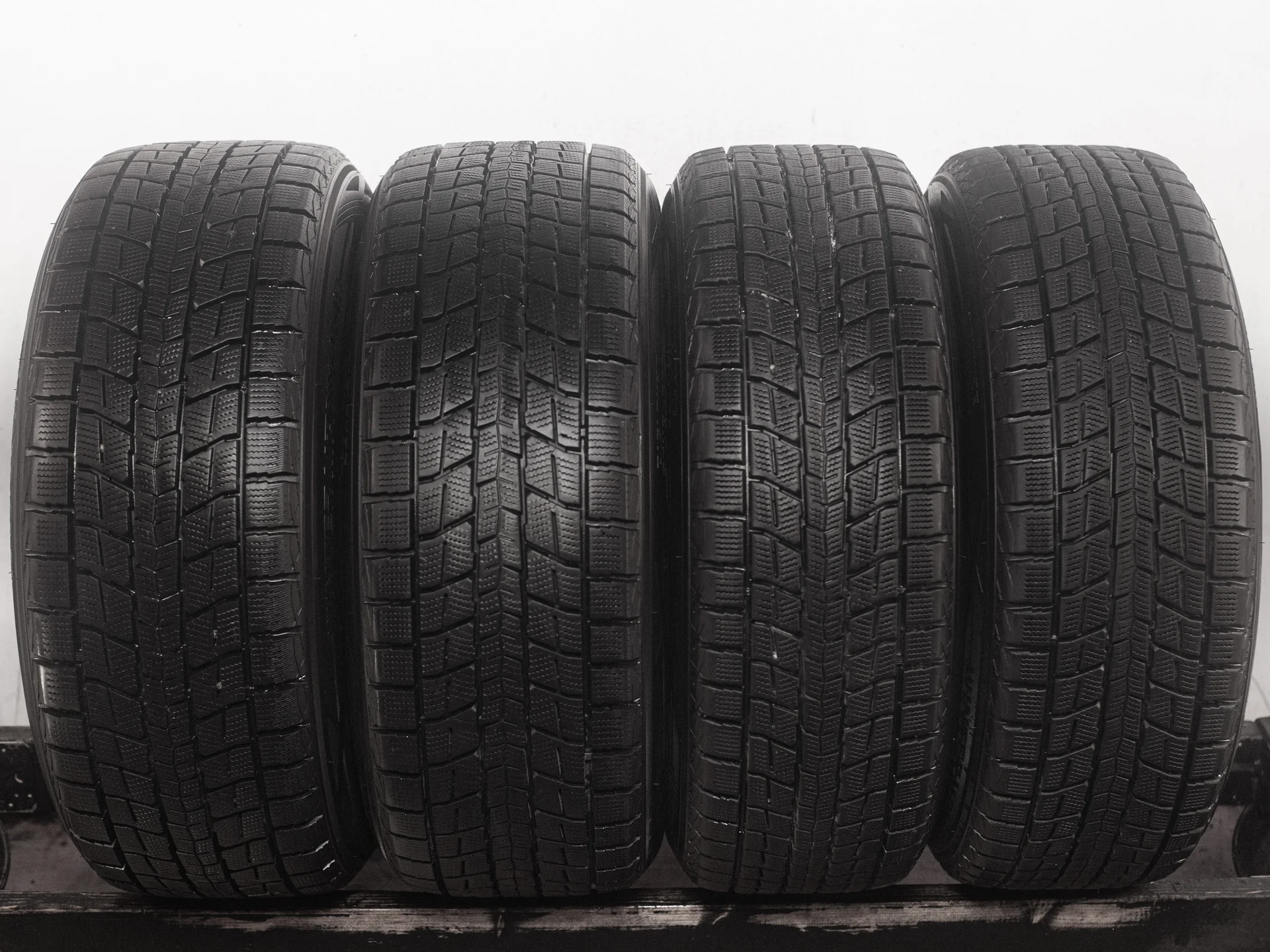 Dunlop Winter Maxx SJ8 235/55 R19 101R + 255/50 R19 107R