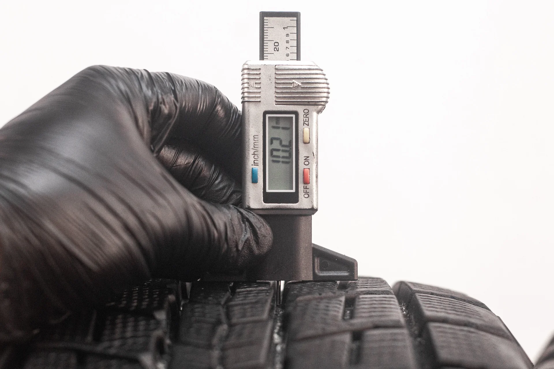 Dunlop Winter Maxx SJ8 235/55 R19 101R + 255/50 R19 107R - миниатюра 3