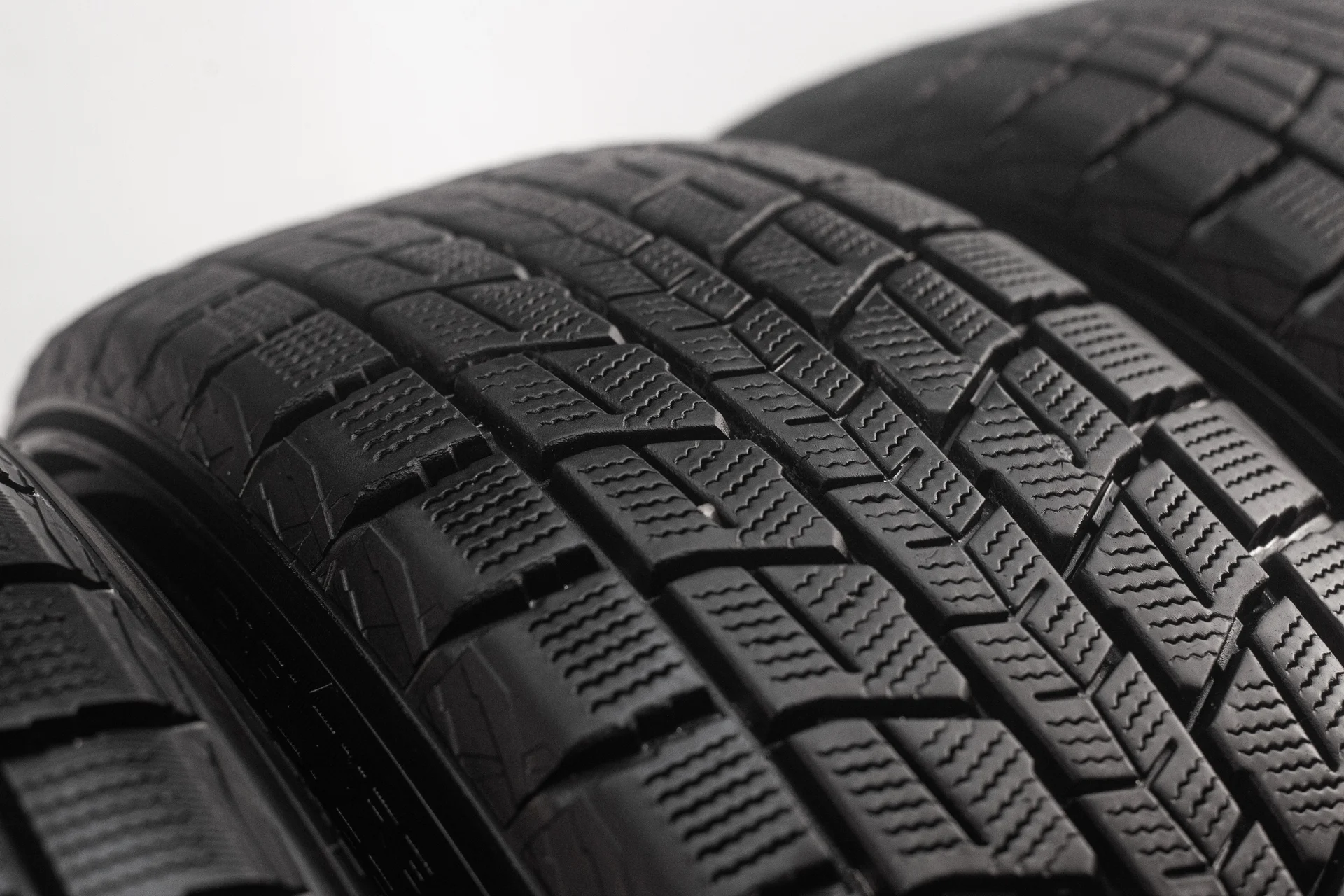 Dunlop Winter Maxx SJ8 235/55 R19 101R + 255/50 R19 107R - миниатюра 4