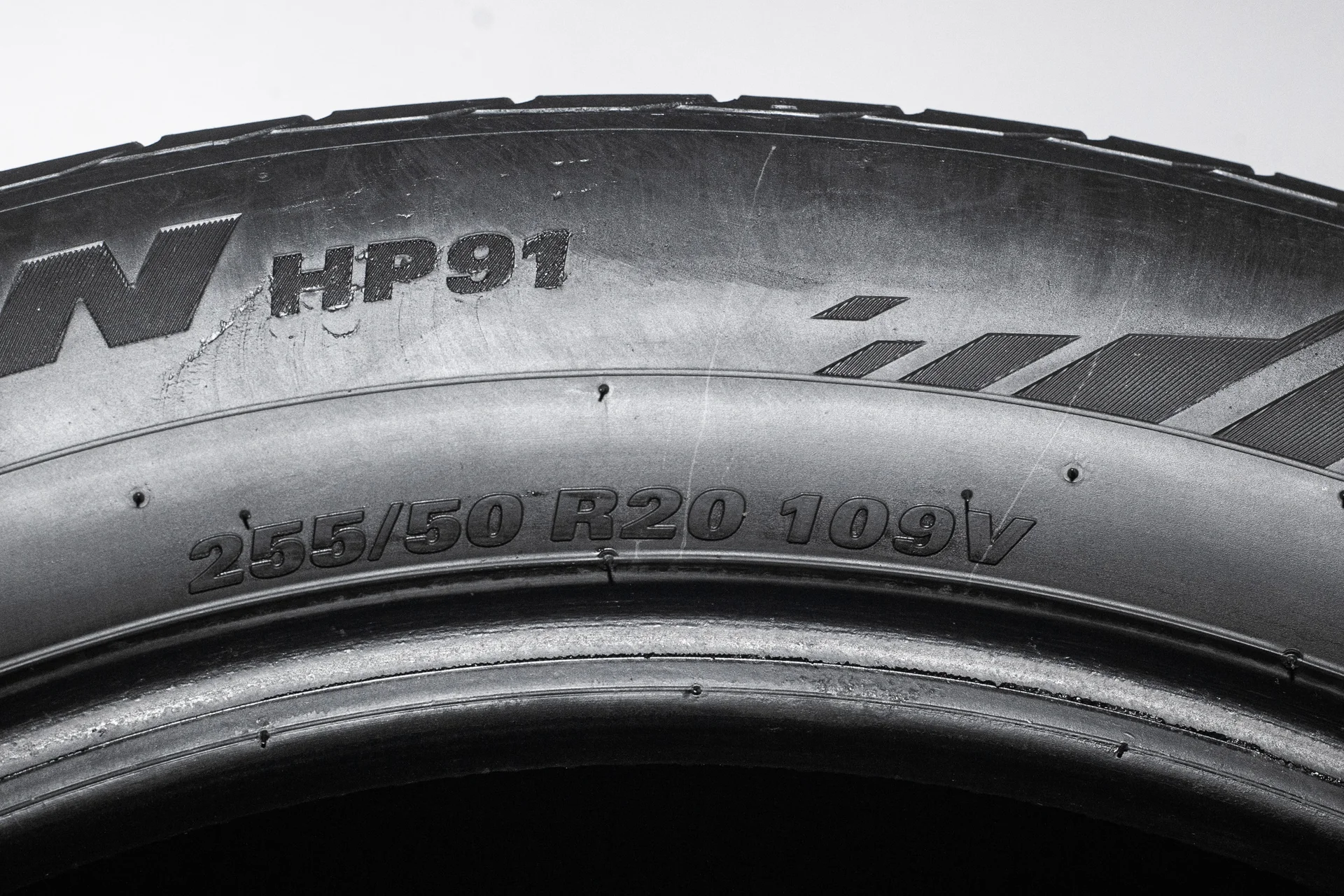 Kumho HP91 Crugen 255/50 R20 109V - миниатюра 8