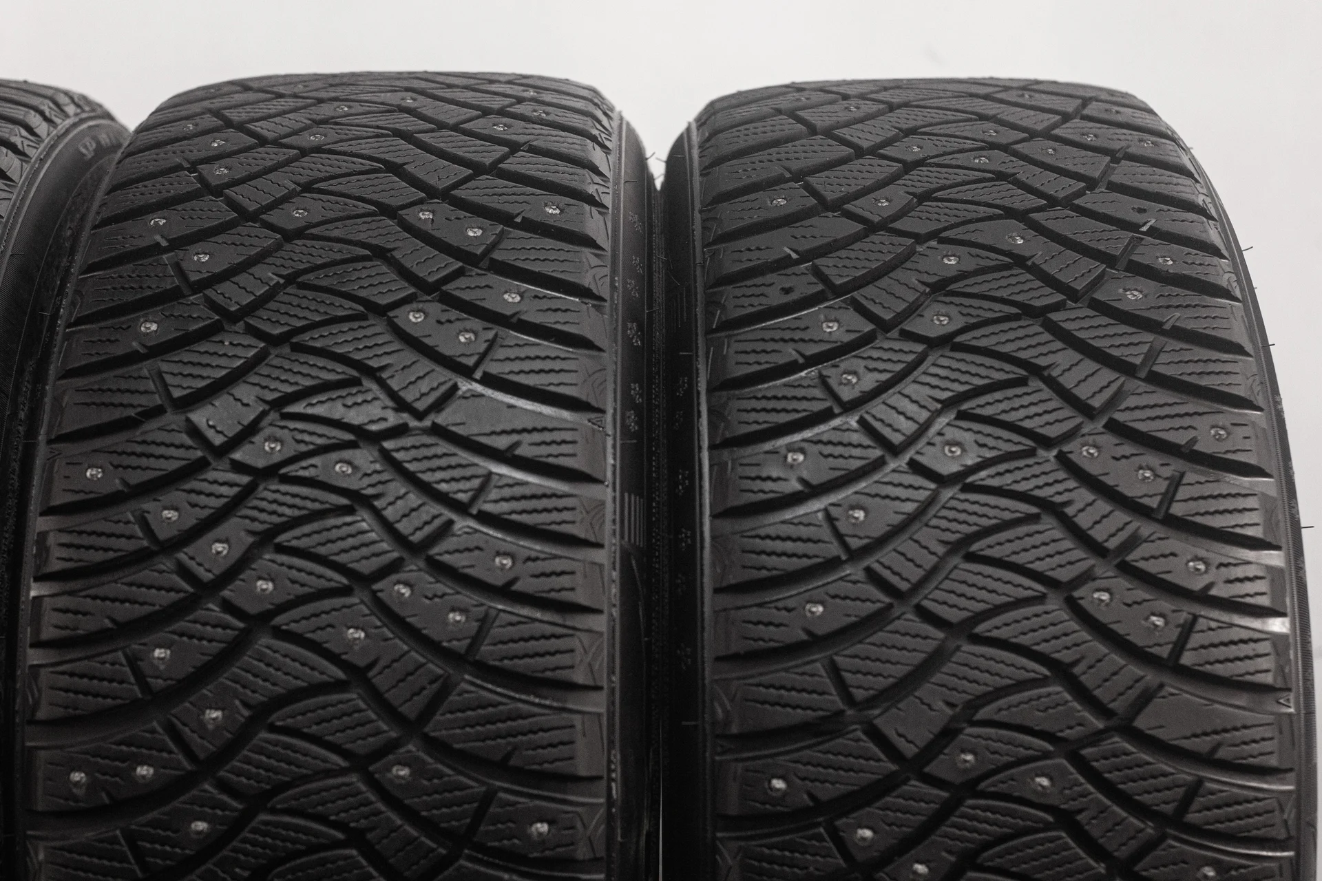 Dunlop SP Winter Ice 03 245/40 R18 97T - миниатюра 4