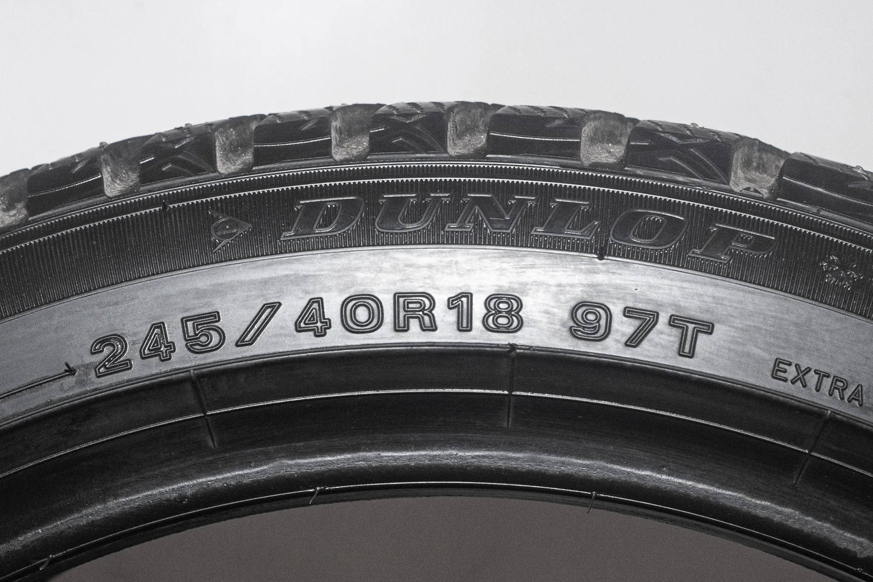 Dunlop SP Winter Ice 03 245/40 R18 97T - миниатюра 8