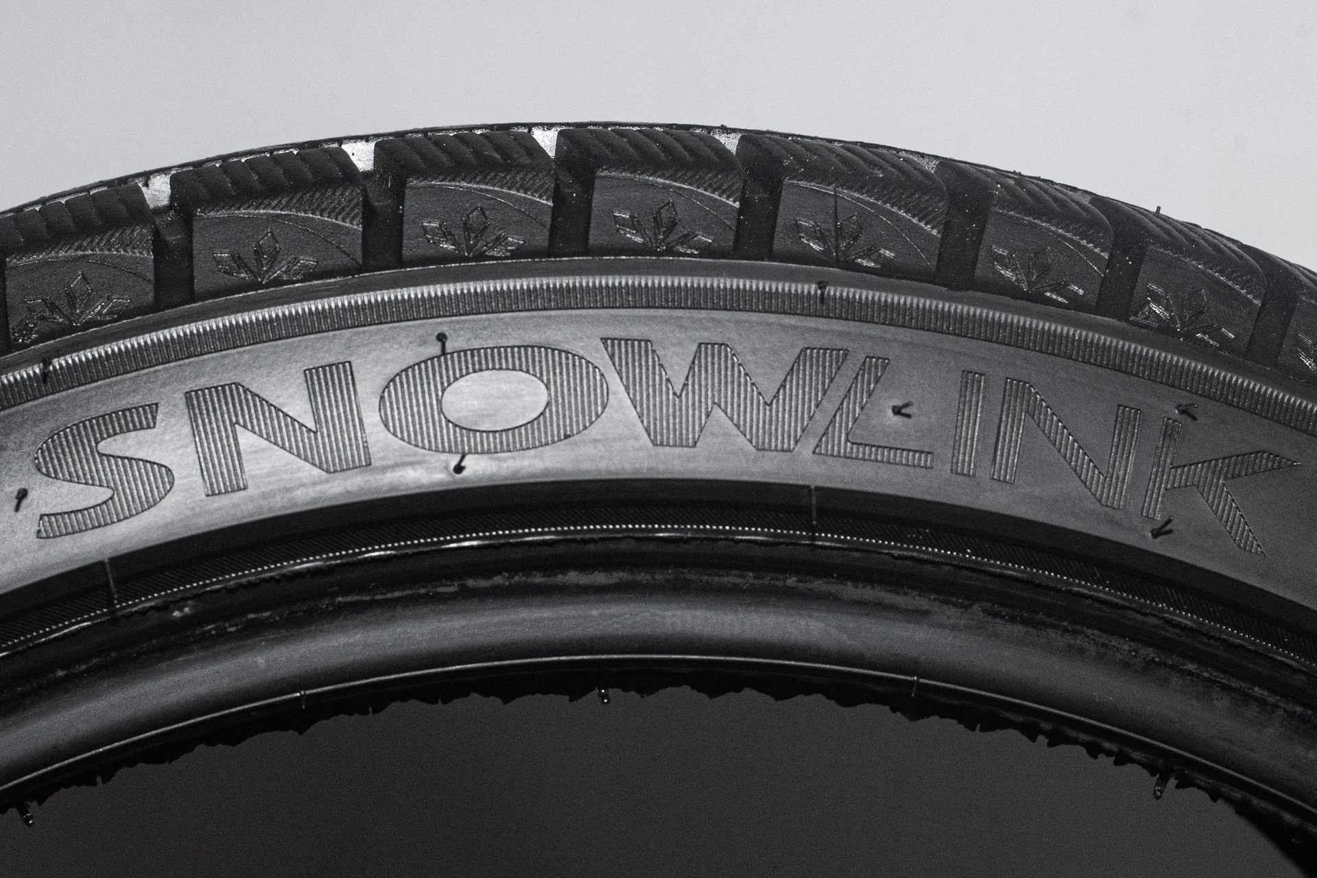Triangle Snow Link TWT02 235/40 R19 96W XL - миниатюра 9